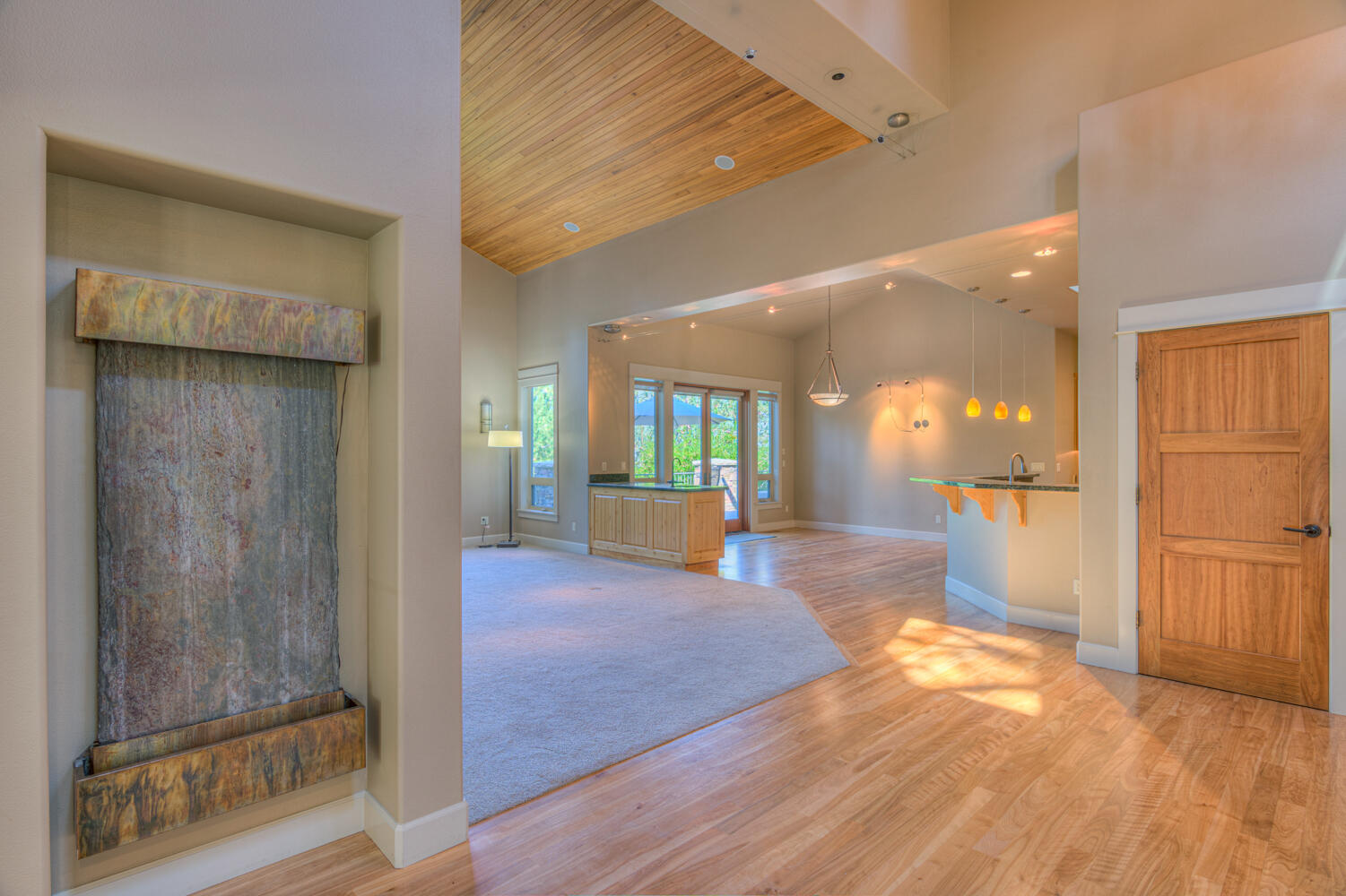 Bend, Oregon, 97703, United States, 4 Bedrooms Bedrooms, ,5 BathroomsBathrooms,Residential,For Sale,1979123