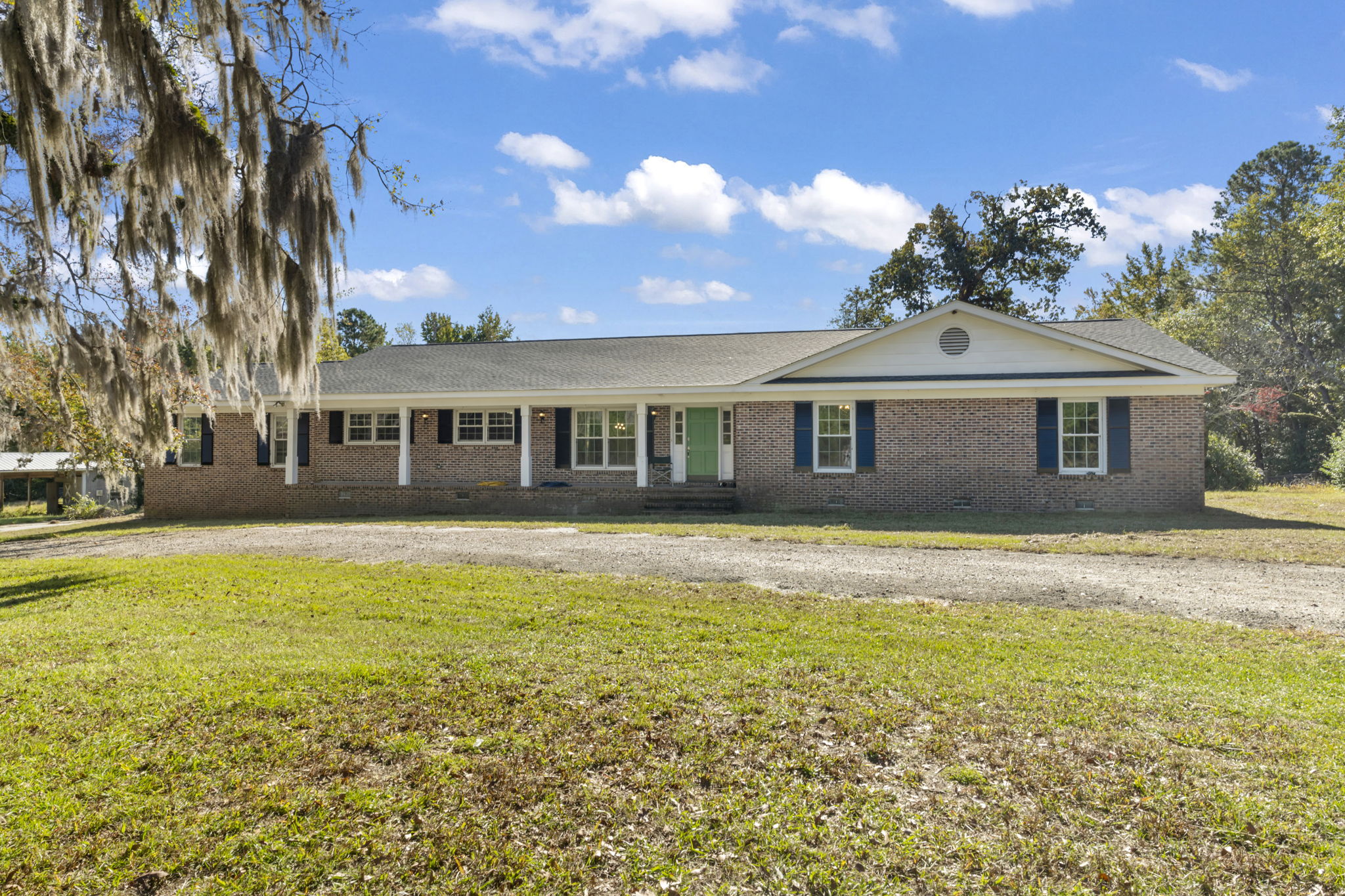 Galivants Ferry, South Carolina, 29544, United States, 4 Bedrooms Bedrooms, ,3 BathroomsBathrooms,Residential,For Sale,1986095
