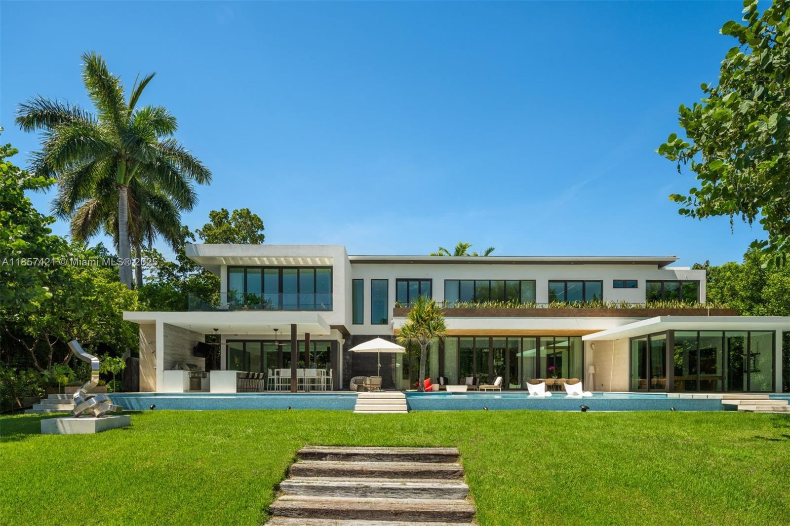 Coral Gables, Florida, 33156, United States, 8 Bedrooms Bedrooms, ,11 BathroomsBathrooms,Residential,For Sale,1938672