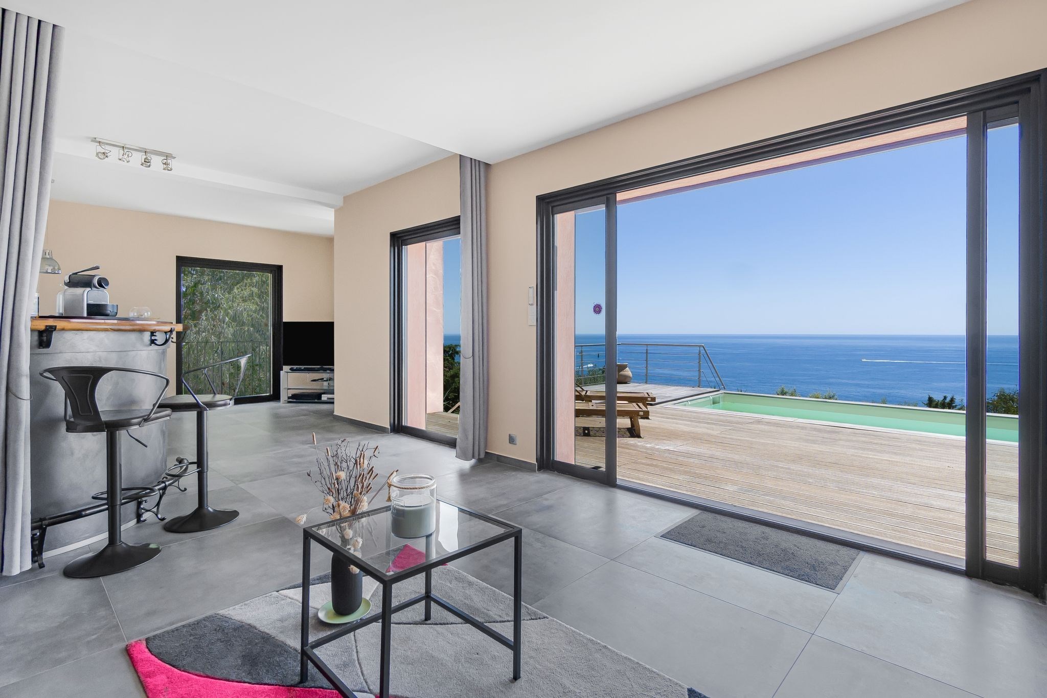  Anthéor, contemporary villa for sale, panoramic Mediterranean views, pool and l… - 物件實景