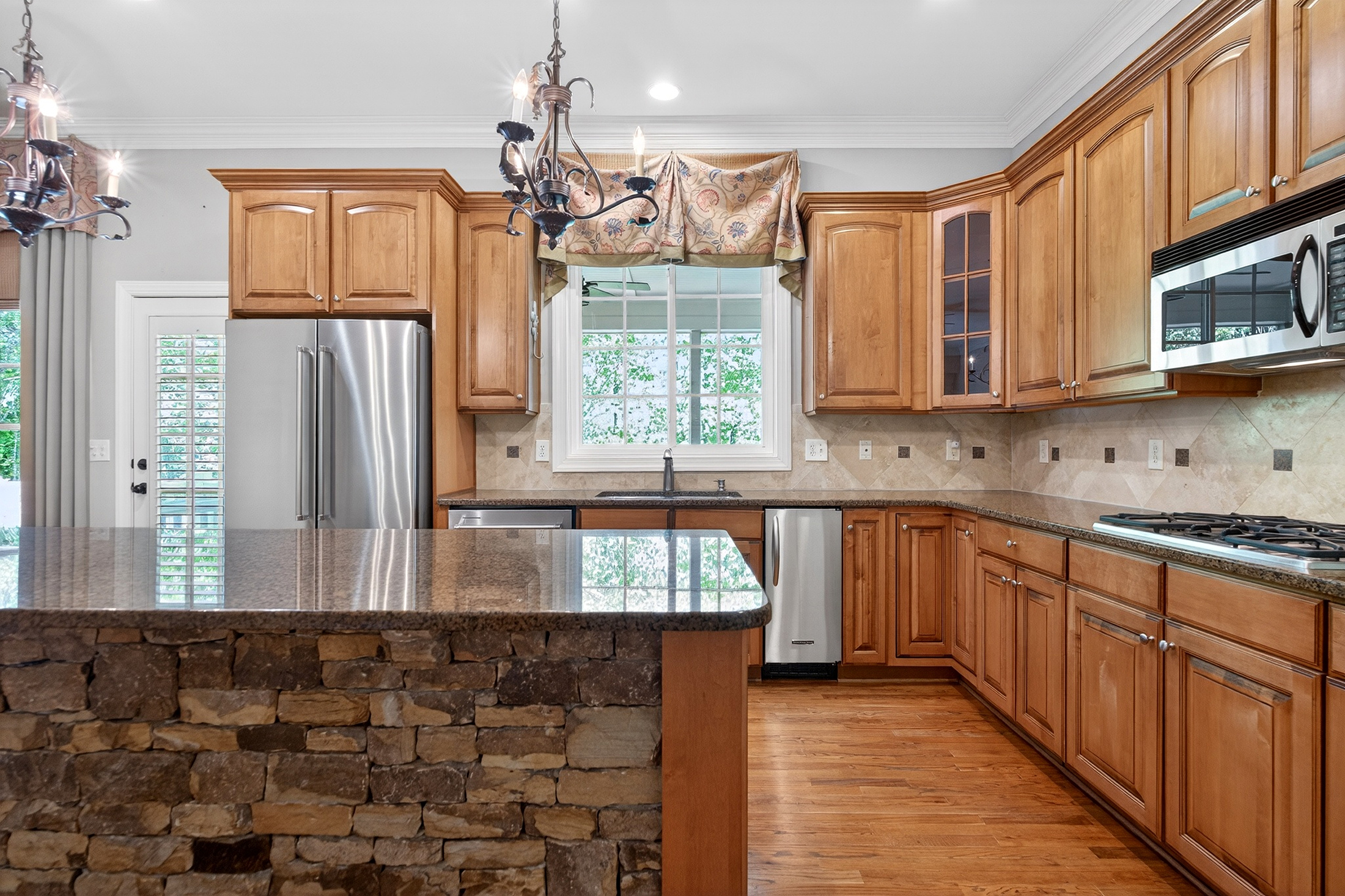  Beautifully Updated Ranch-Style Home in the Prestigious Achasta Golf Community - 物件實景