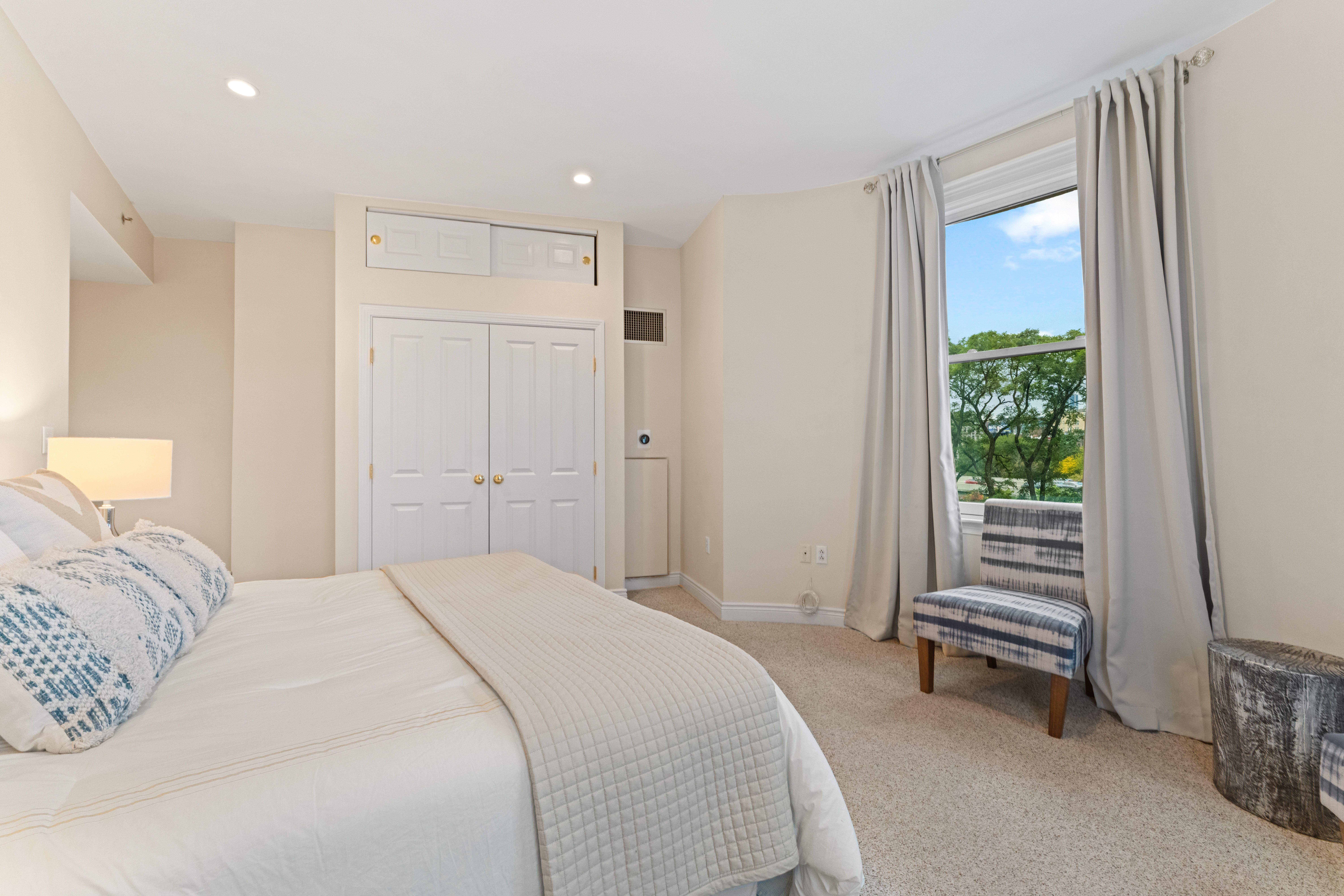  4 Charlesgate East, Unit 404, Boston, MA, 02215 - 物件實景