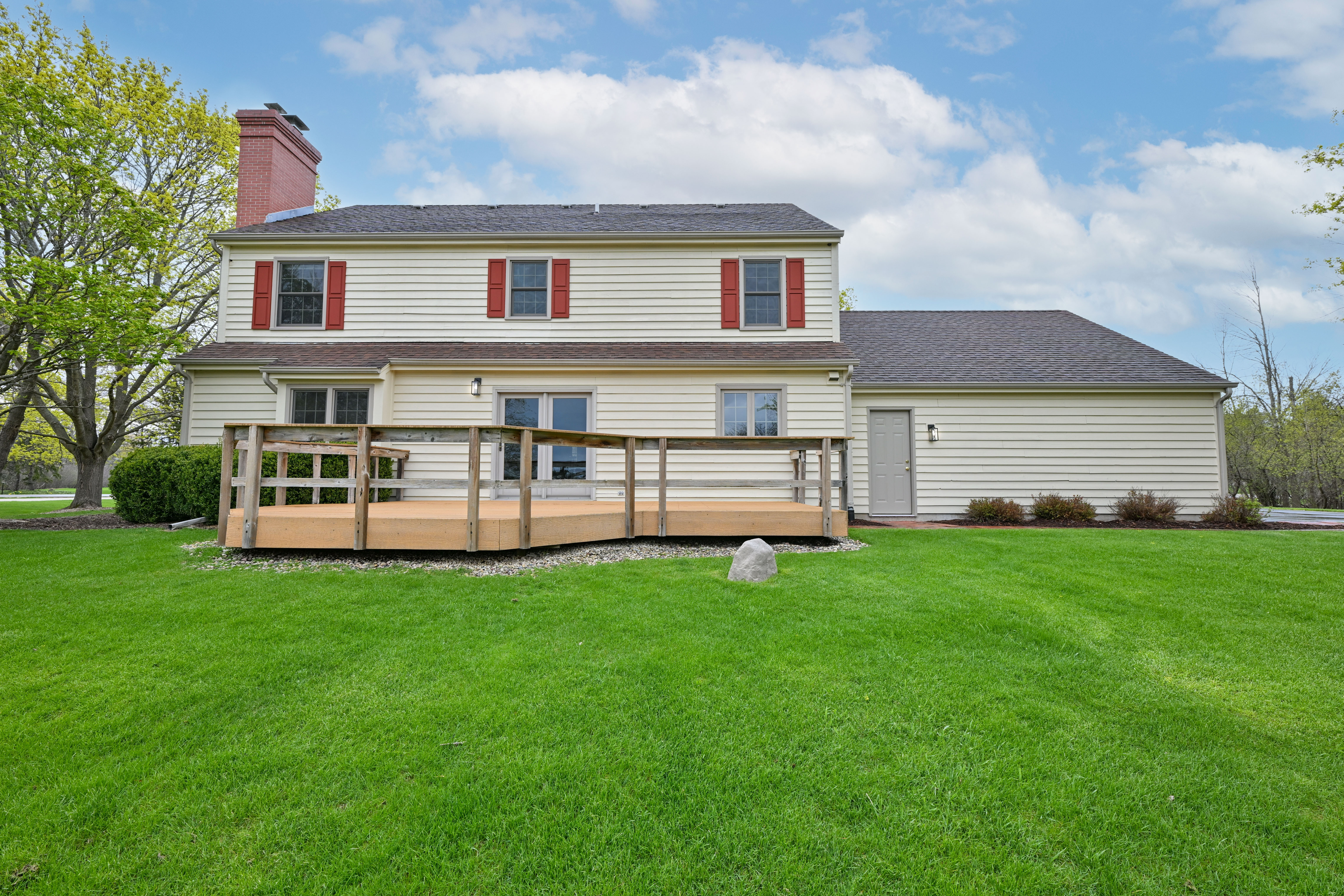  11415 Lake Shore Drive, Mequon, WI 53092 - 物件實景