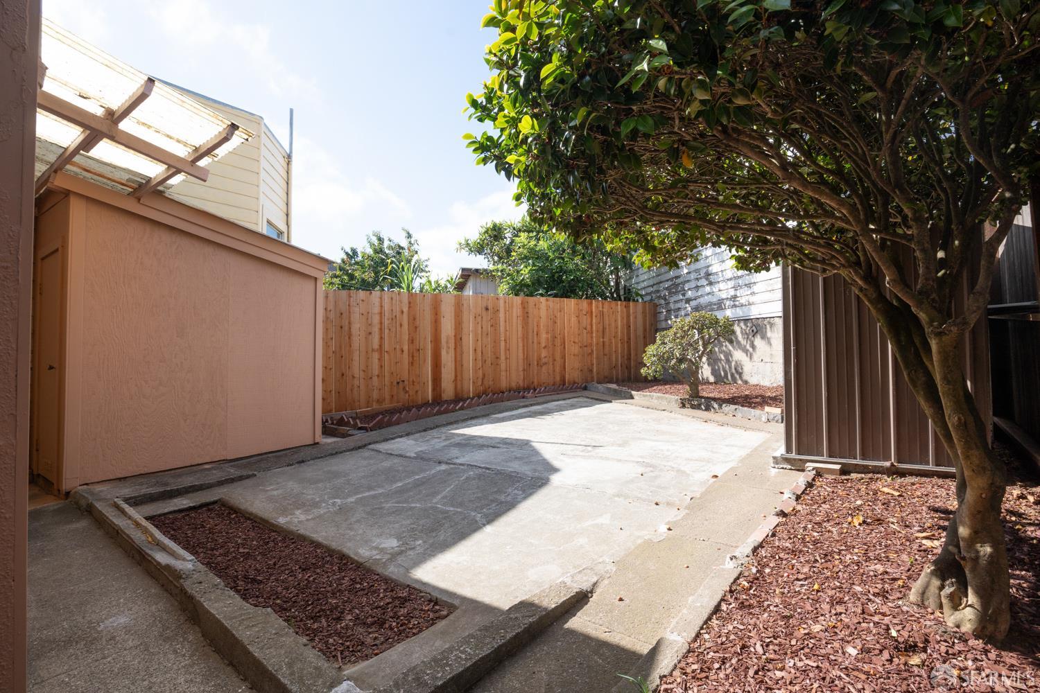 San Francisco, California, 94112, United States, 2 Bedrooms Bedrooms, ,3 BathroomsBathrooms,Residential,For Sale,1933594