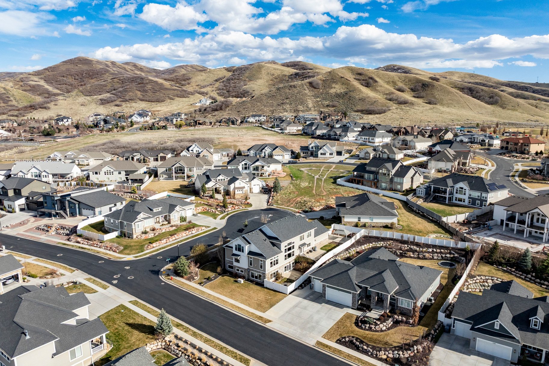  Incredible Floor Plan Meets Lifestyle Location - 物件實景