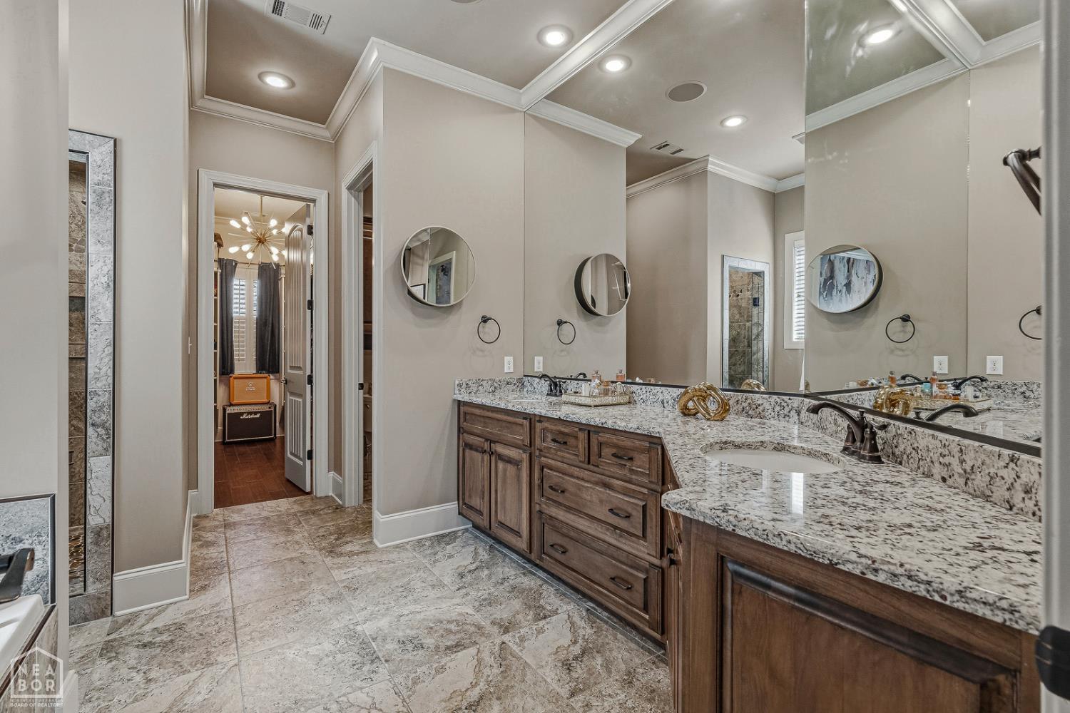 Jonesboro, Arkansas, 72404, United States, 4 Bedrooms Bedrooms, ,4 BathroomsBathrooms,Residential,For Sale,2031922