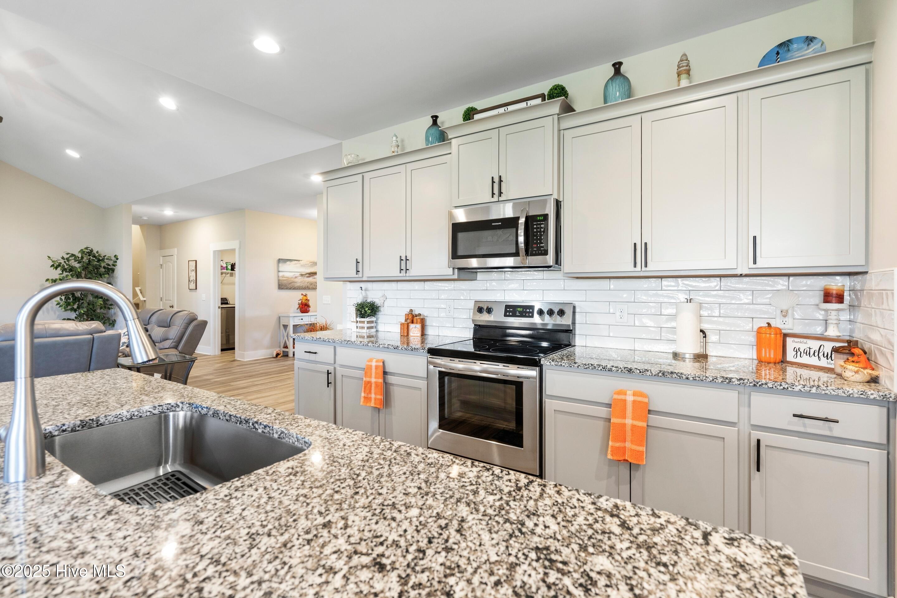 Rocky Point, North Carolina, 28457, United States, 3 Bedrooms Bedrooms, ,3 BathroomsBathrooms,Residential,For Sale,1984993