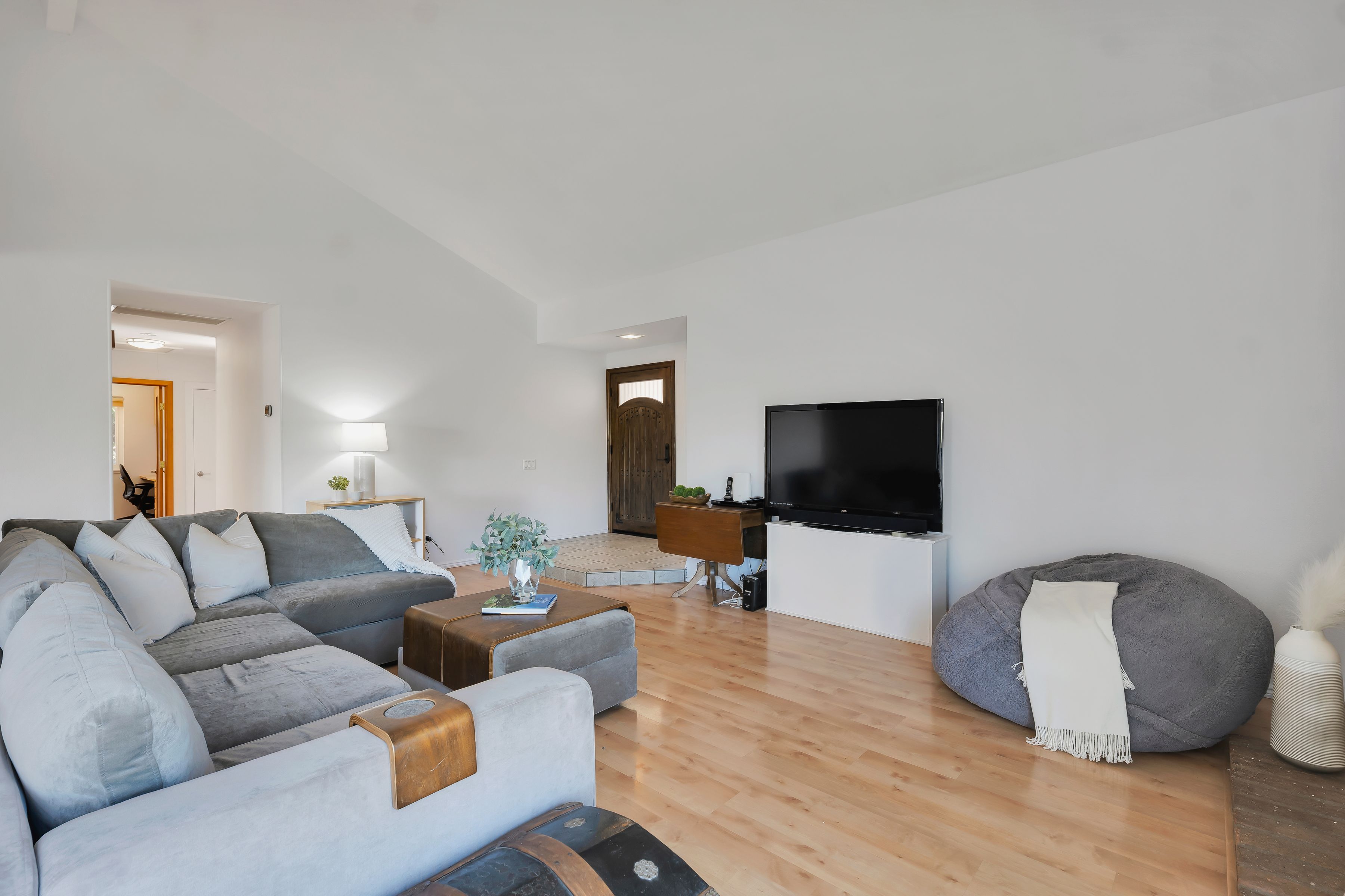  351 S. Greenway Avenue, Newbury Park - 物件實景