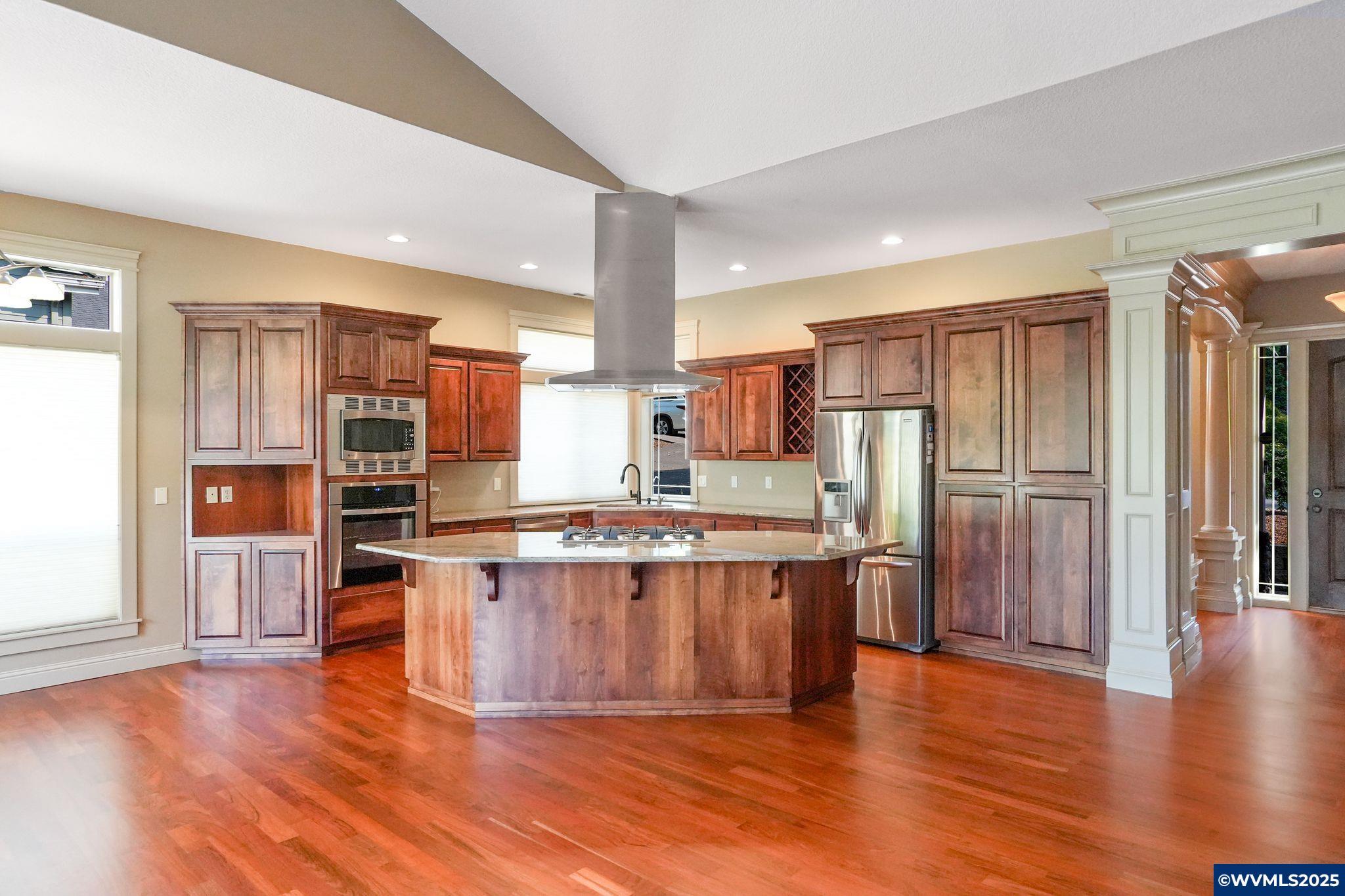Salem, Oregon, 97306, United States, 4 Bedrooms Bedrooms, ,3 BathroomsBathrooms,Residential,For Sale,1906956