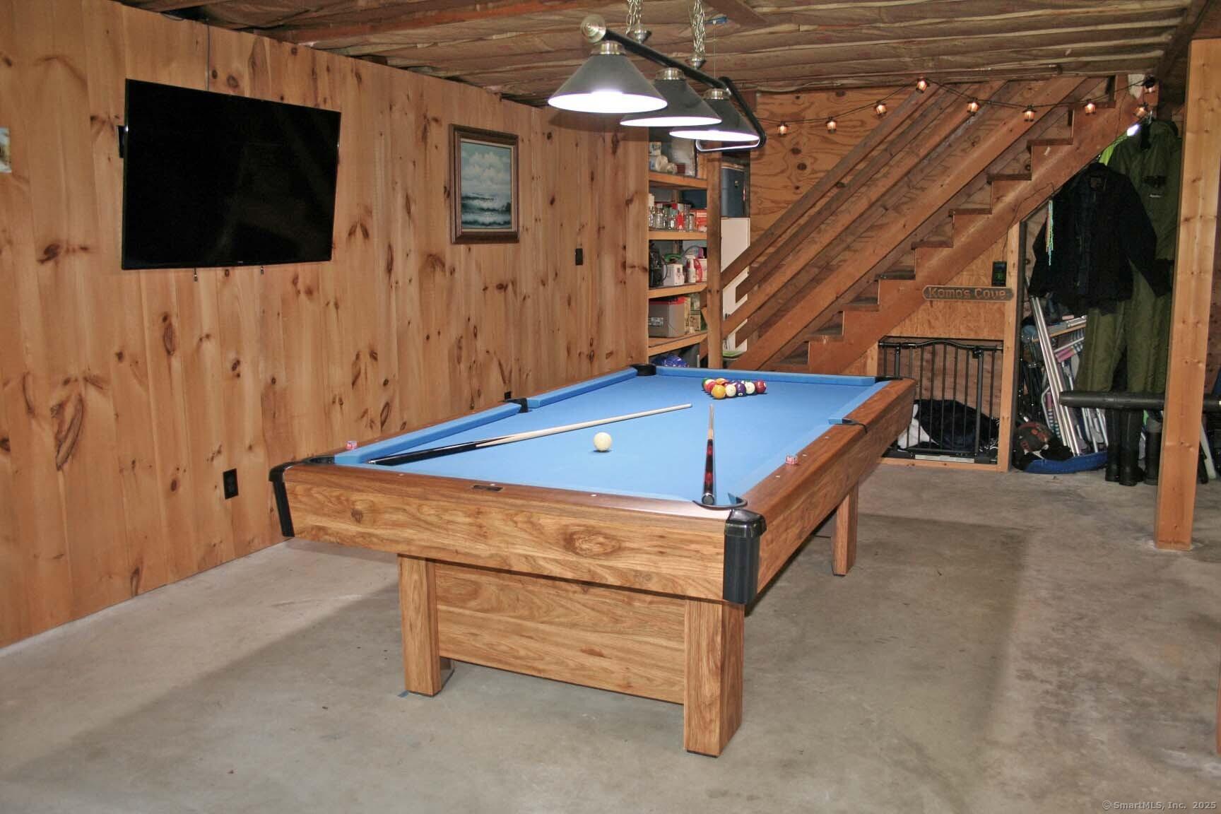 East Hampton, Connecticut, 06424, United States, 3 Bedrooms Bedrooms, ,2 BathroomsBathrooms,Residential,For Sale,1979494