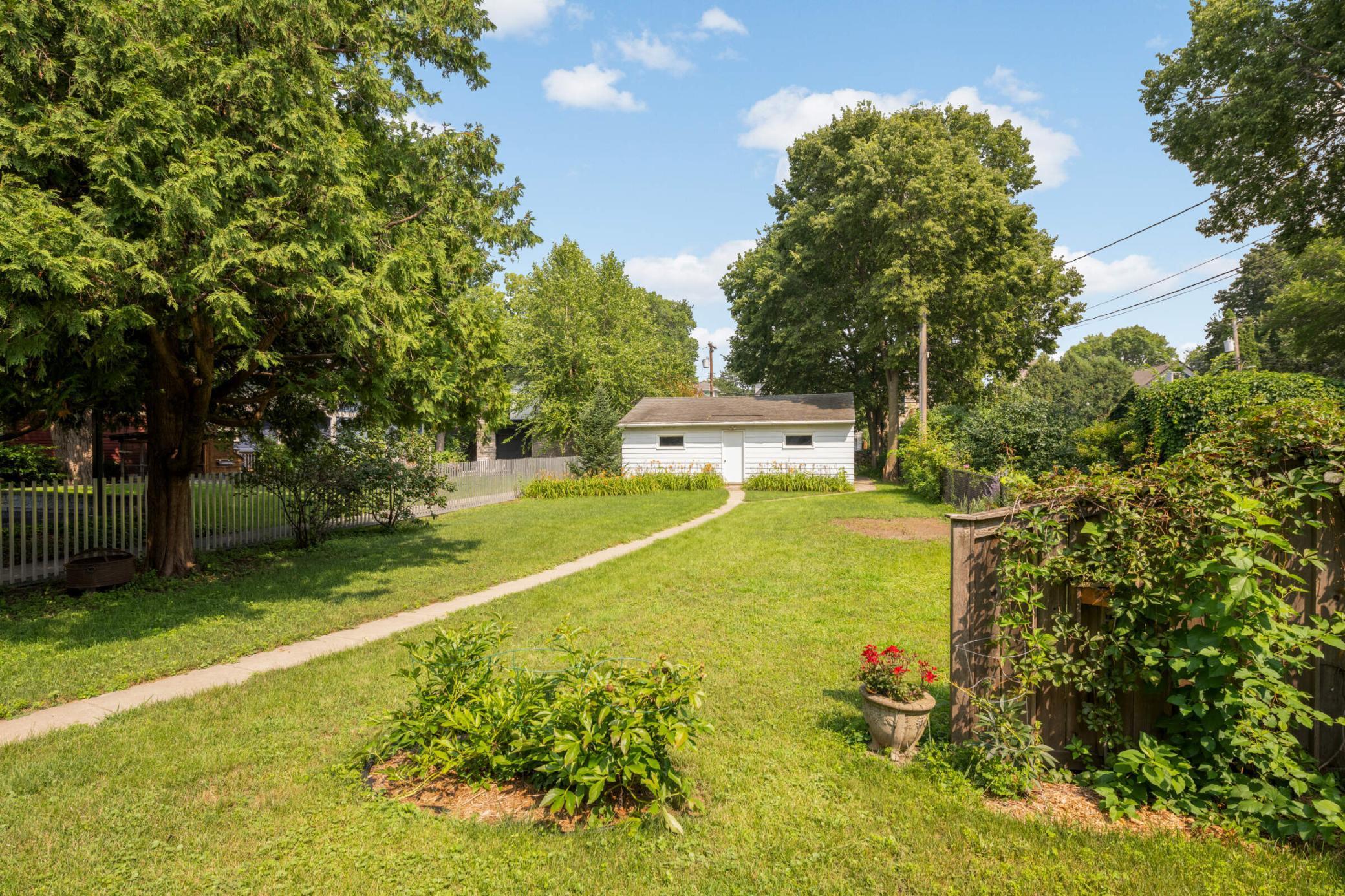 Minneapolis, Minnesota, 55408, United States, ,Land,For Sale,1926507