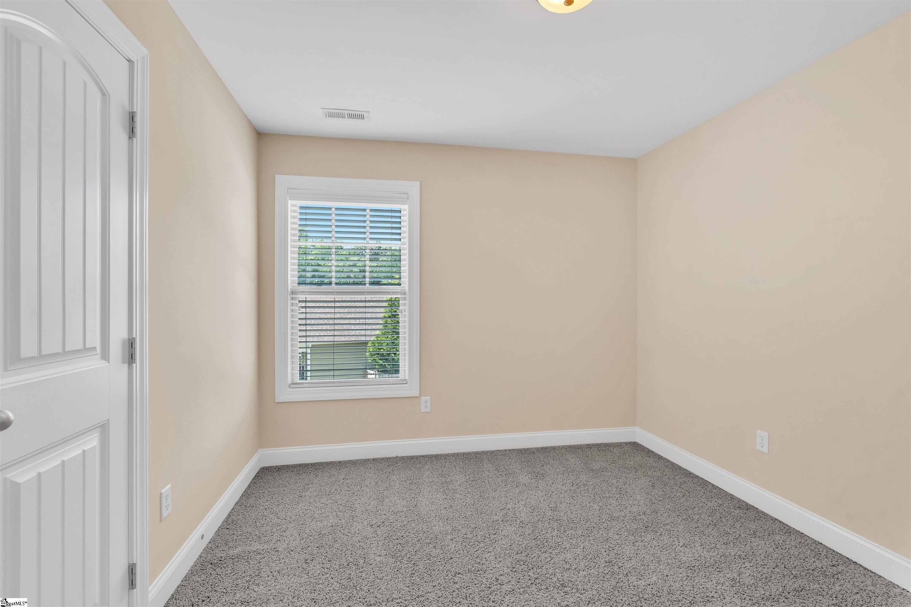 Greenville, South Carolina, 29615, United States, 5 Bedrooms Bedrooms, ,4 BathroomsBathrooms,Residential,For Sale,1827881