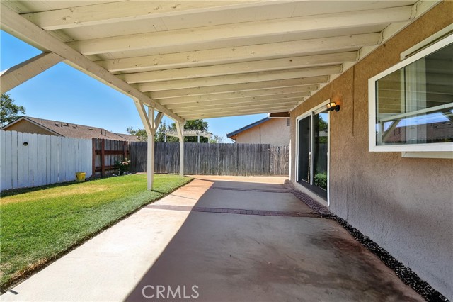 Jurupa Valley, California, 91752, United States, 3 Bedrooms Bedrooms, ,2 BathroomsBathrooms,Residential,For Sale,1931342
