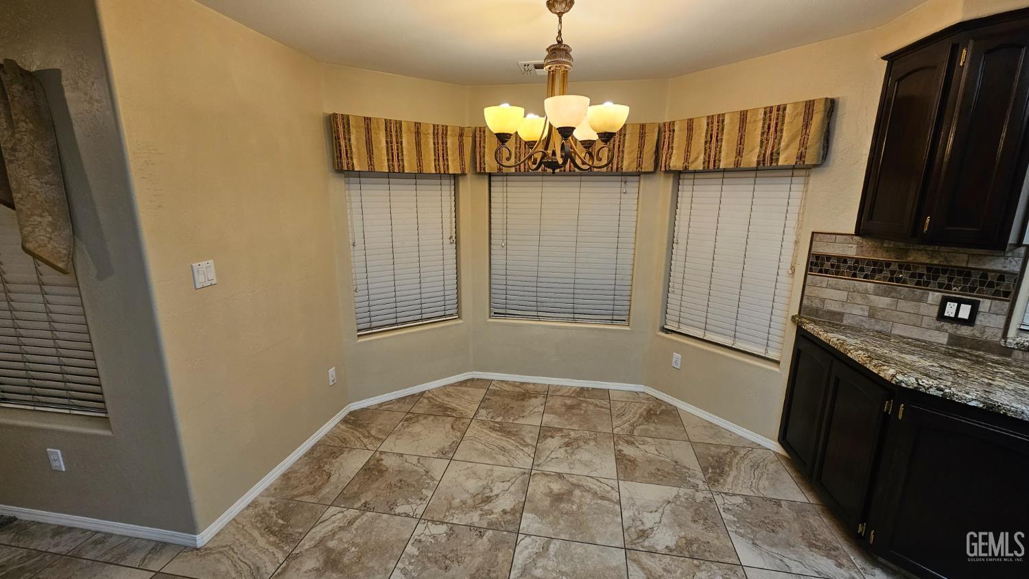 Bakersfield, California, 93312, United States, 4 Bedrooms Bedrooms, ,3 BathroomsBathrooms,Residential,For Sale,1940074