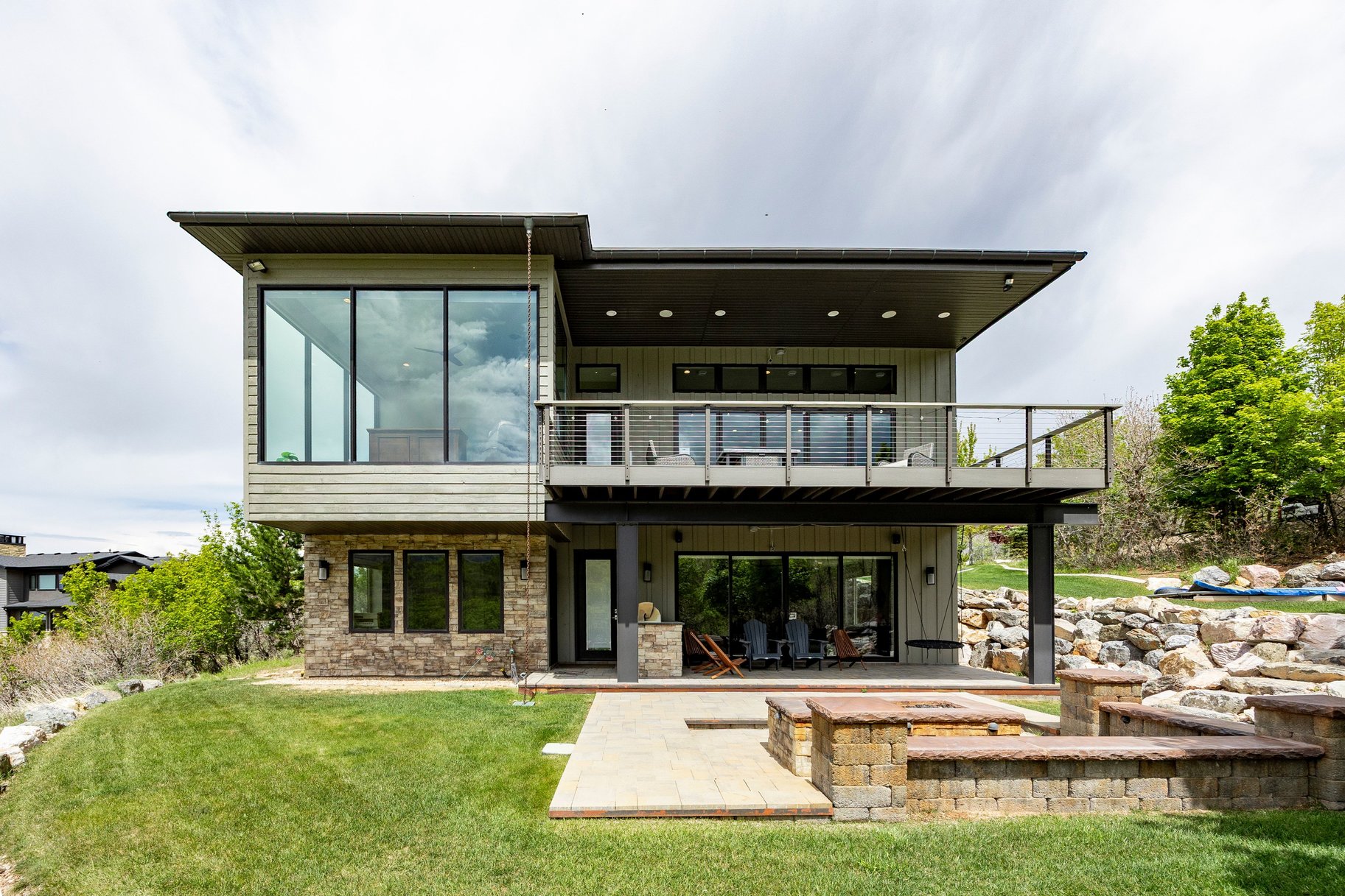  Mountain Contemporary Masterpiece with Panoramic Summit Creek Views - 物件實景