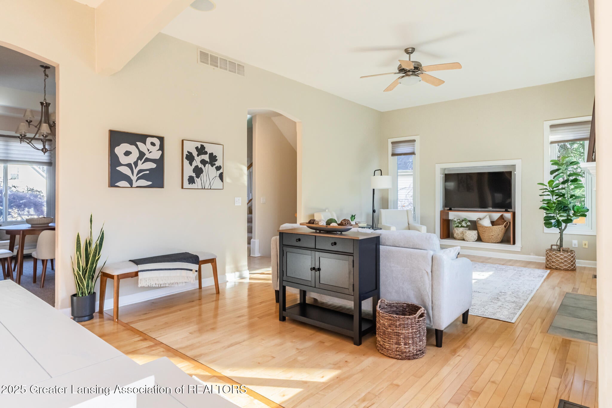 East Lansing, Michigan, 48823, United States, 5 Bedrooms Bedrooms, ,3 BathroomsBathrooms,Residential,For Sale,1991518