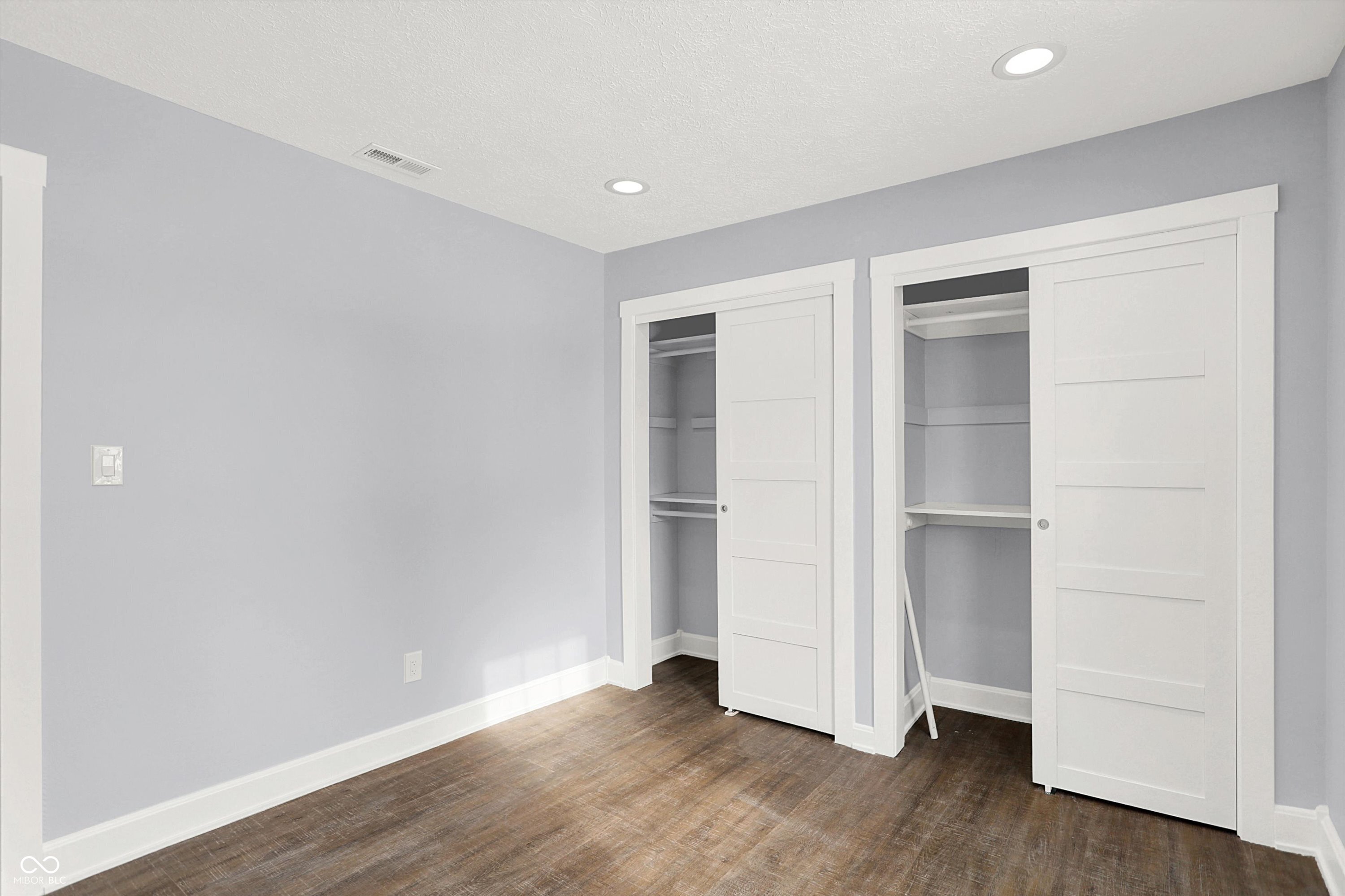 Zionsville, Indiana, 46077, United States, 3 Bedrooms Bedrooms, ,2 BathroomsBathrooms,Residential,For Sale,2001514