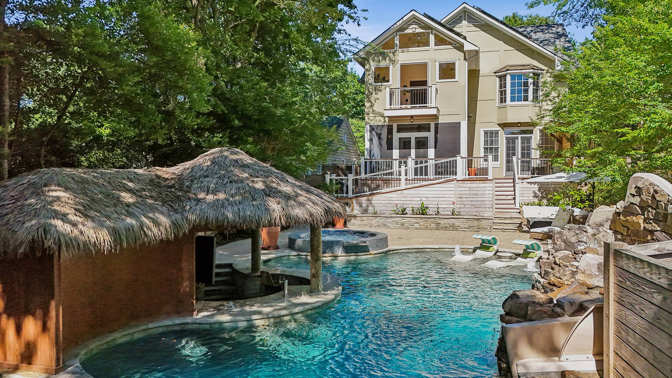  Resort-Inspired Retreat in the Heart of Virginia Highland - 物件實景