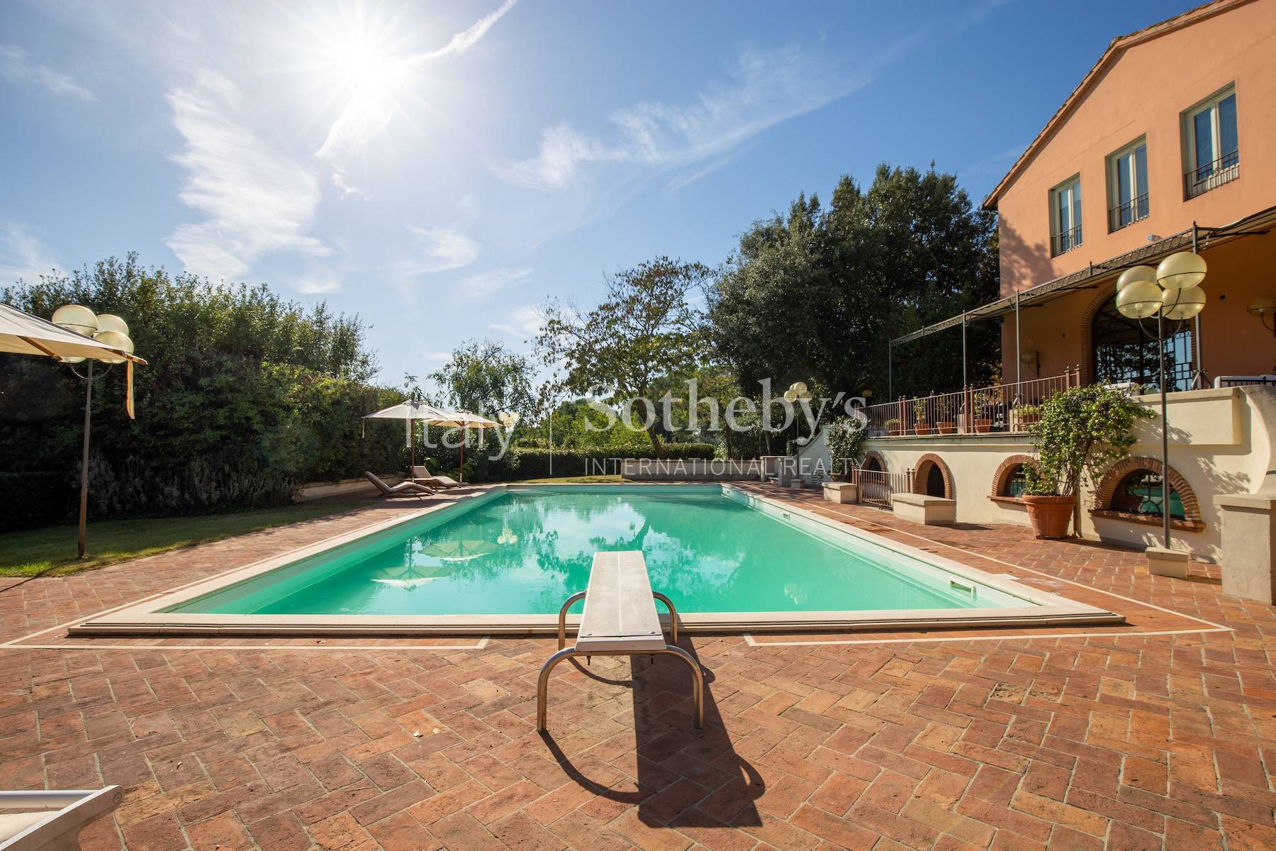  Villa with dépendance and vineyard in Tuscany - 物件實景