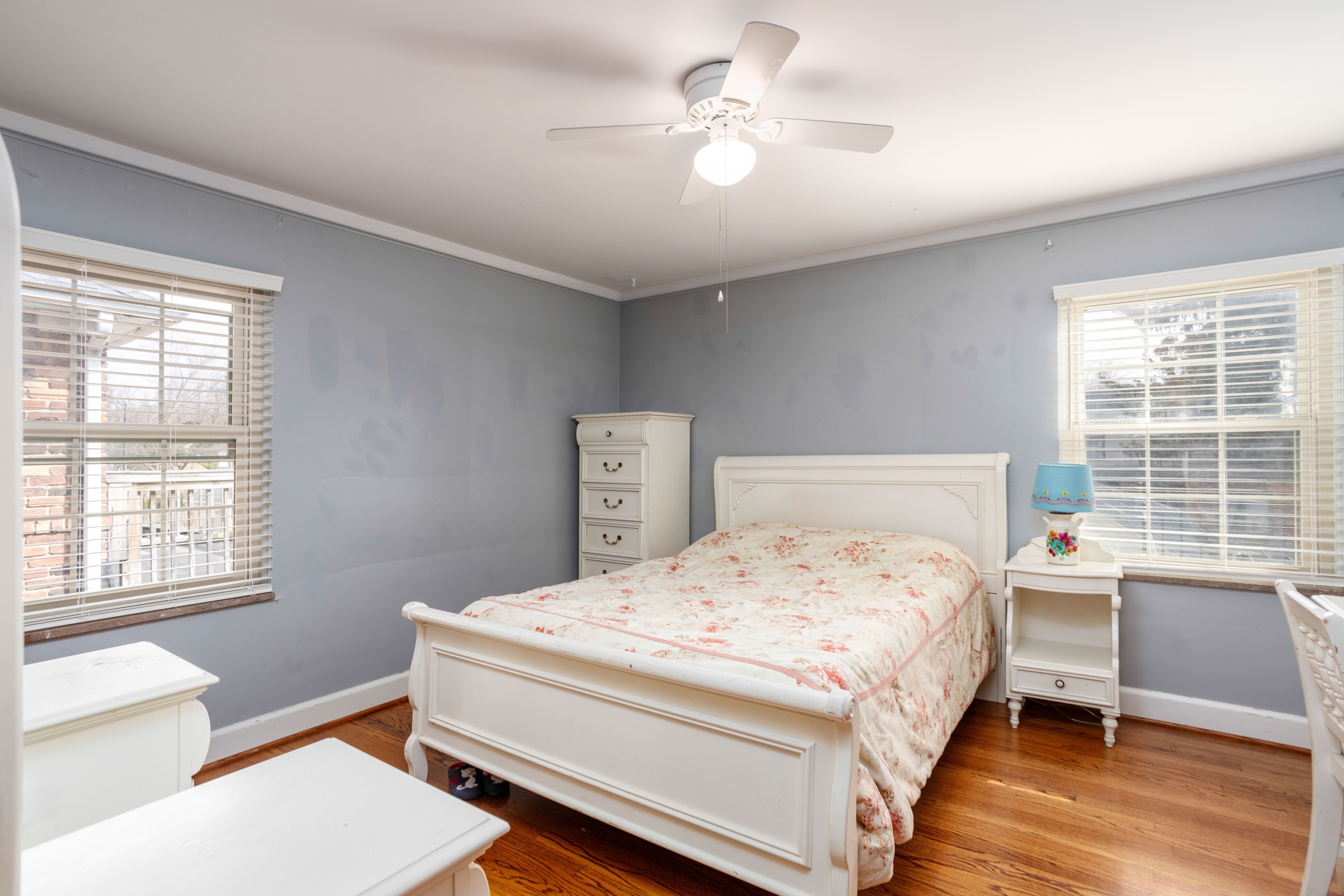 GrossePointeFarms, Michigan, 48236, United States, 3 Bedrooms Bedrooms, ,3 BathroomsBathrooms,Residential,For Sale,1806255