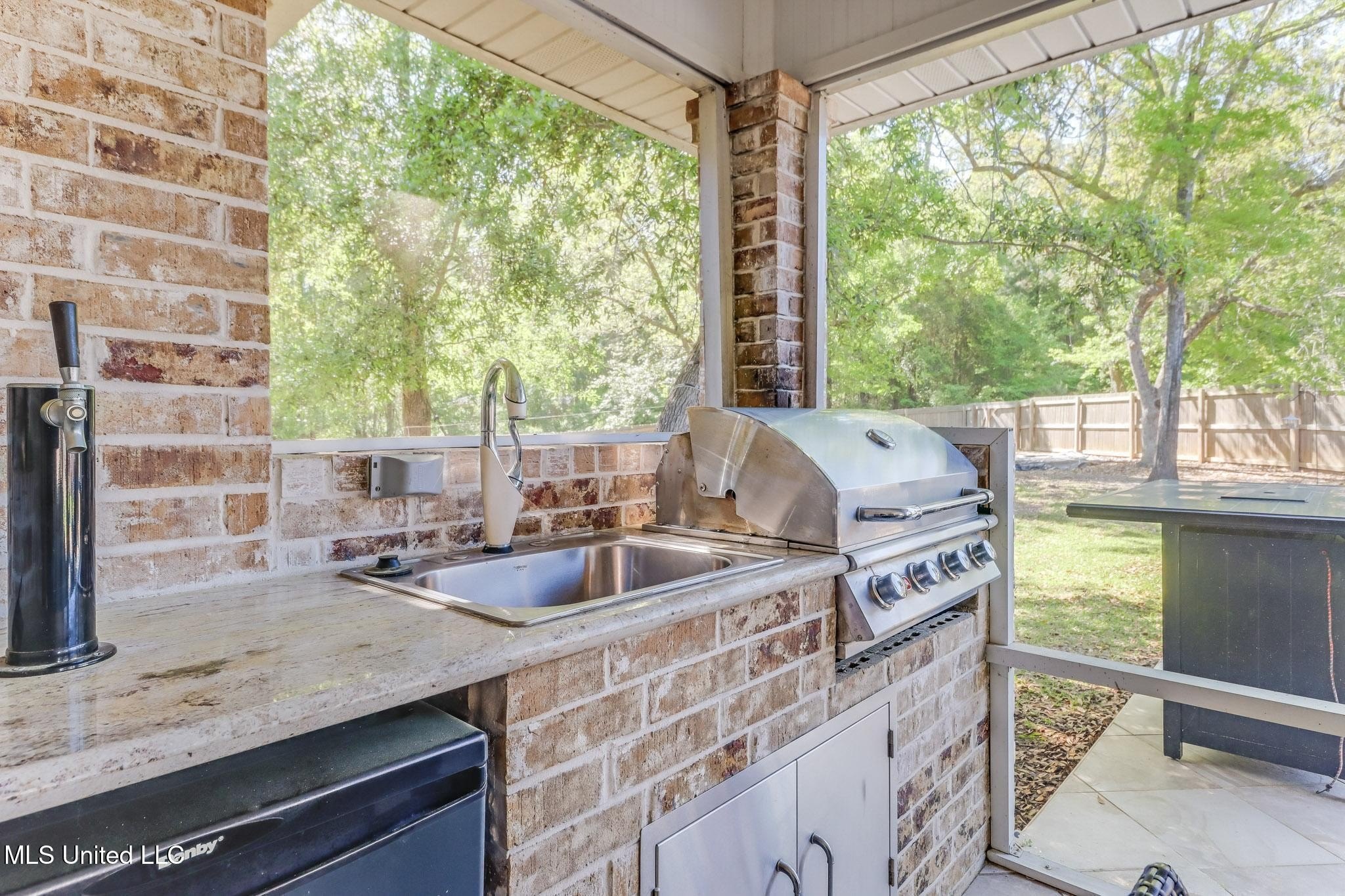 Biloxi, Mississippi, 39532, United States, 6 Bedrooms Bedrooms, ,3 BathroomsBathrooms,Residential,For Sale,1931877