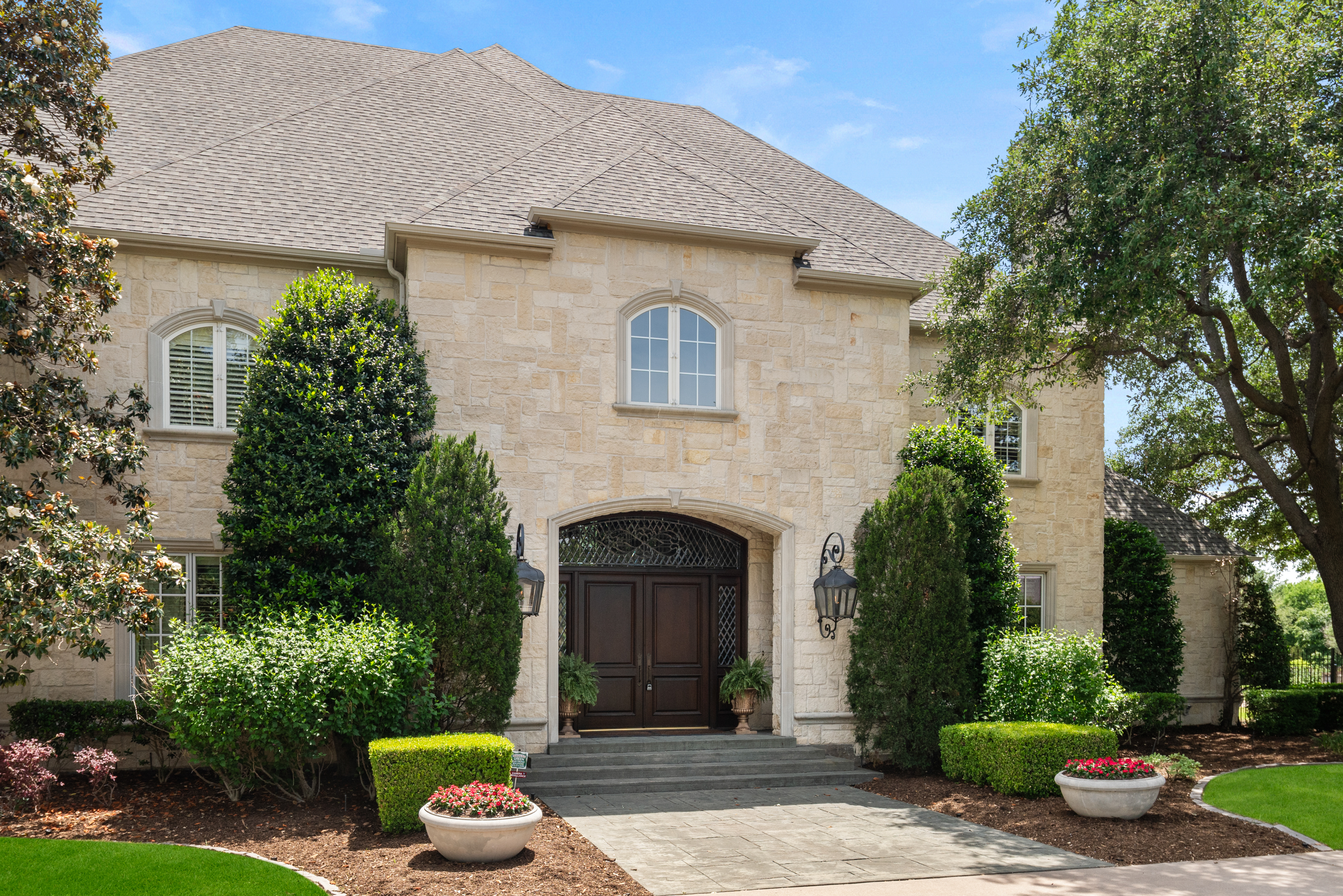  Discover Your Private Estate at 2025 Creek Ridge Dr., Frisco, Texas - 物件實景