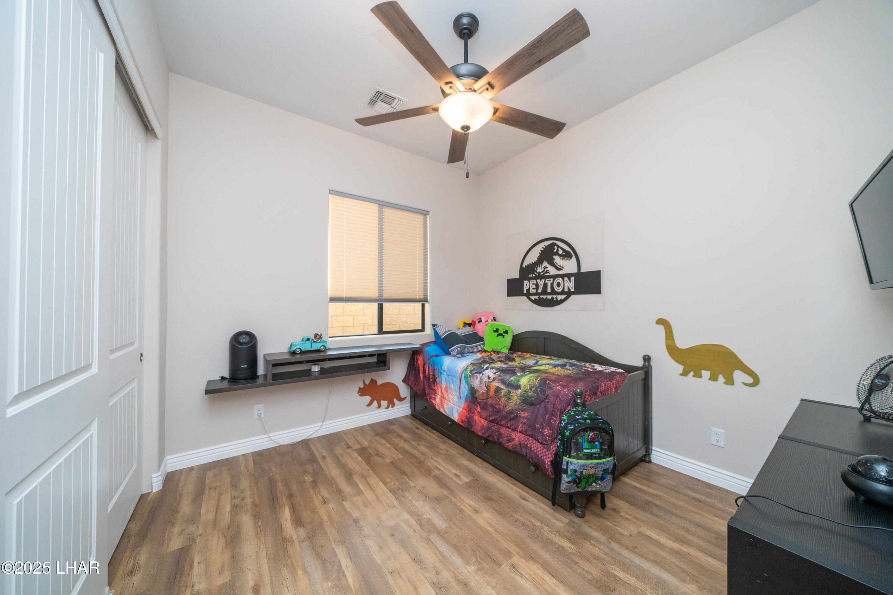 Lake Havasu City, Arizona, 86403, United States, 3 Bedrooms Bedrooms, ,4 BathroomsBathrooms,Residential,For Sale,1827027