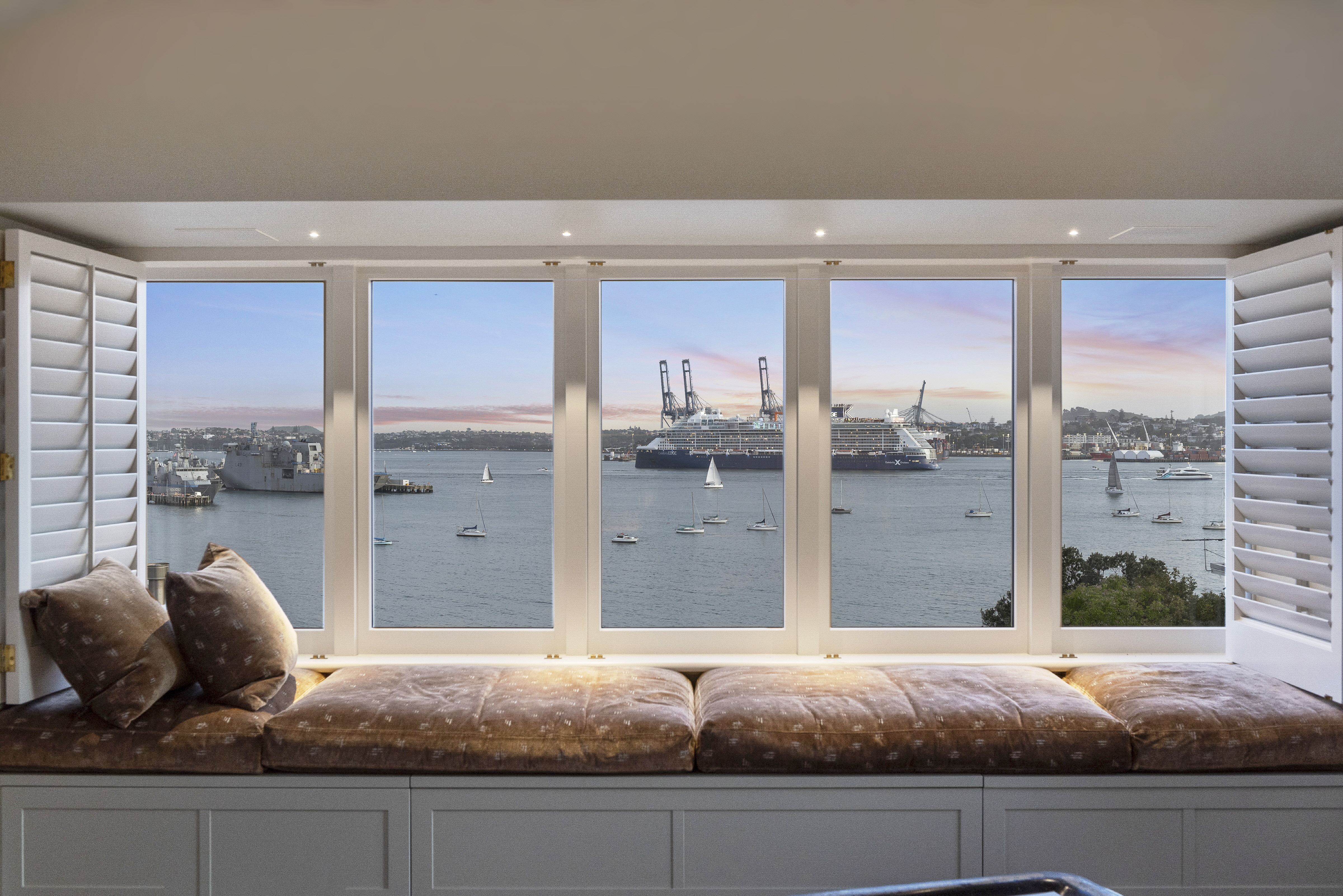 A Landmark Waterfront Estate - 物件實景