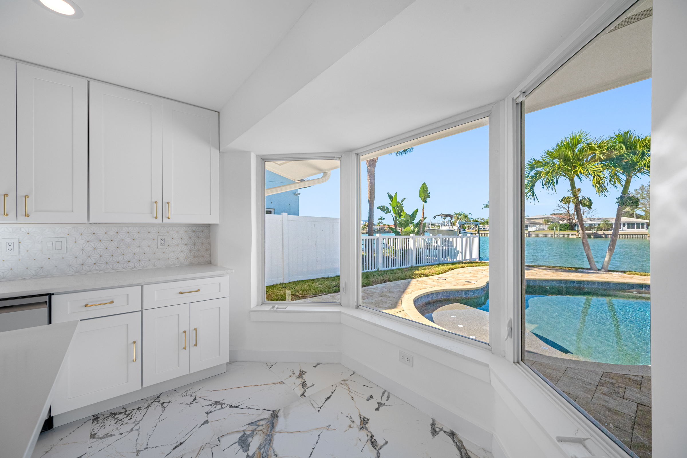 Treasure Island, Florida, 33706, United States, 3 Bedrooms Bedrooms, ,2 BathroomsBathrooms,Residential,For Sale,1990386