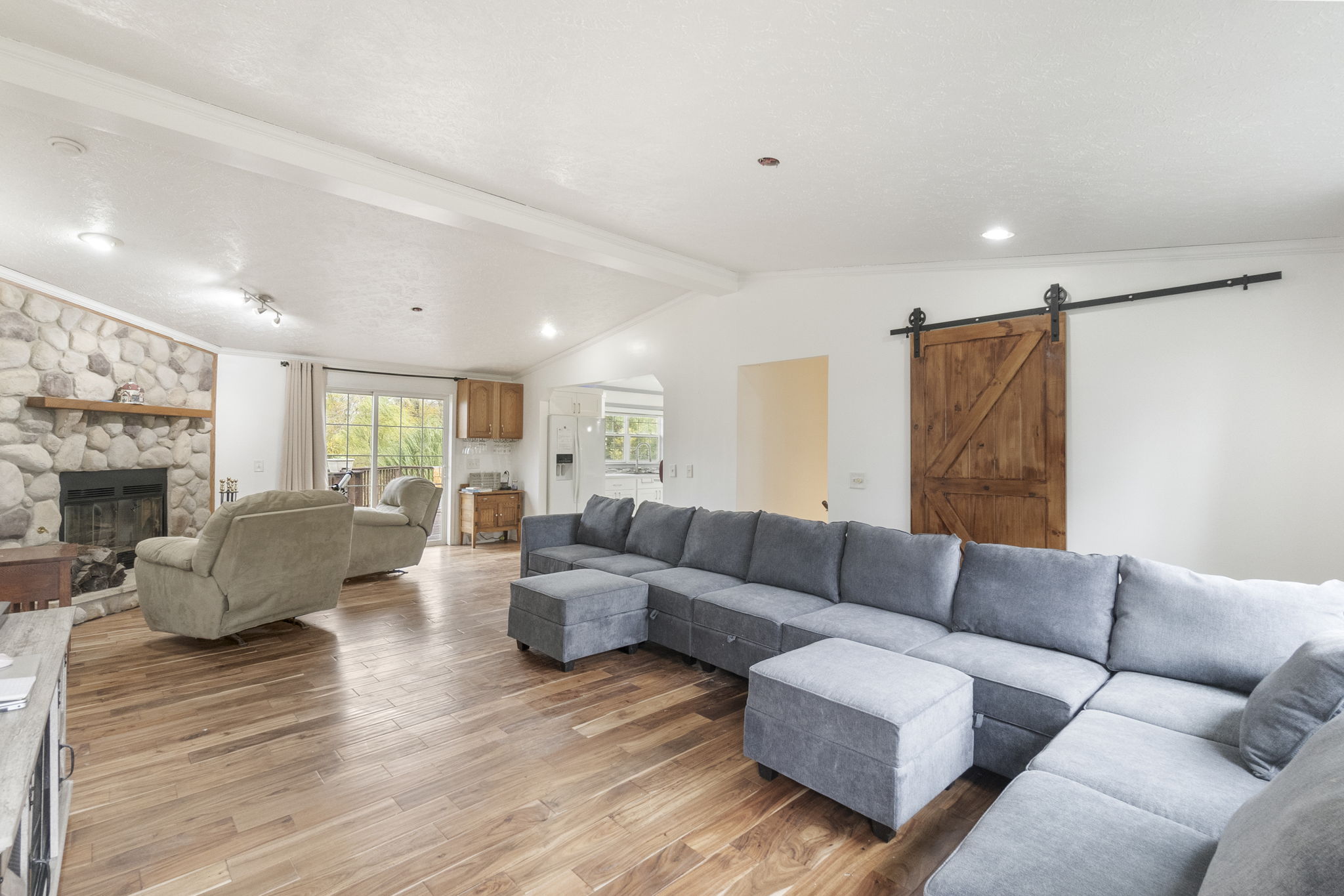 Clear Lake, Iowa, 50428, United States, 5 Bedrooms Bedrooms, ,3 BathroomsBathrooms,Residential,For Sale,1982765