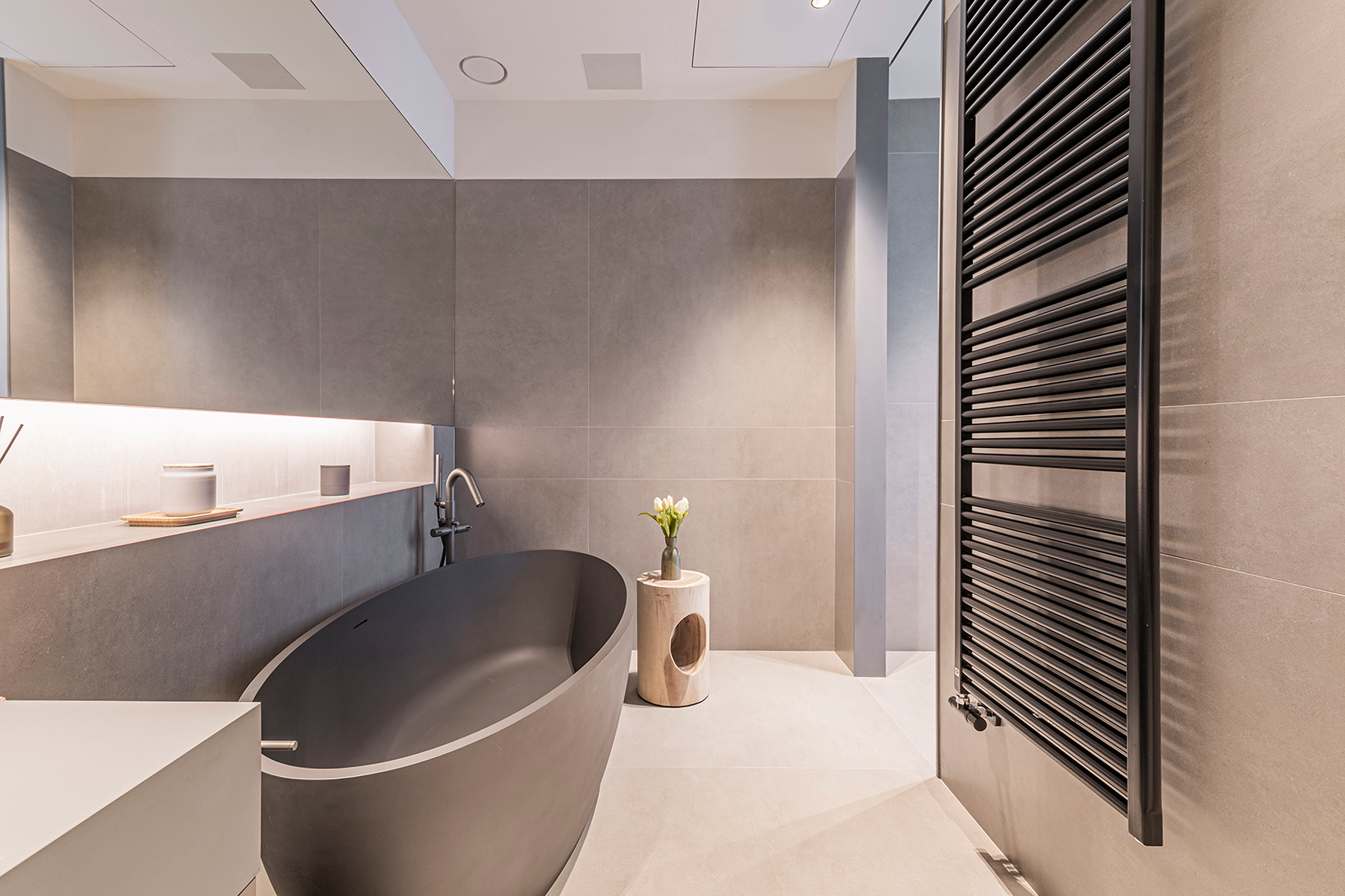  Apartment with extraordinary finishes in the heart of Eixample Izquierdo - 物件實景