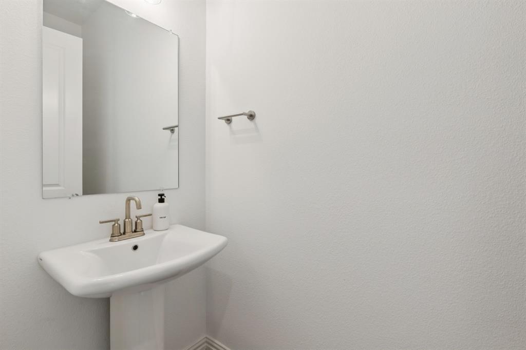 Allen, Texas, 75013, United States, 3 Bedrooms Bedrooms, ,4 BathroomsBathrooms,Residential,For Sale,1961531