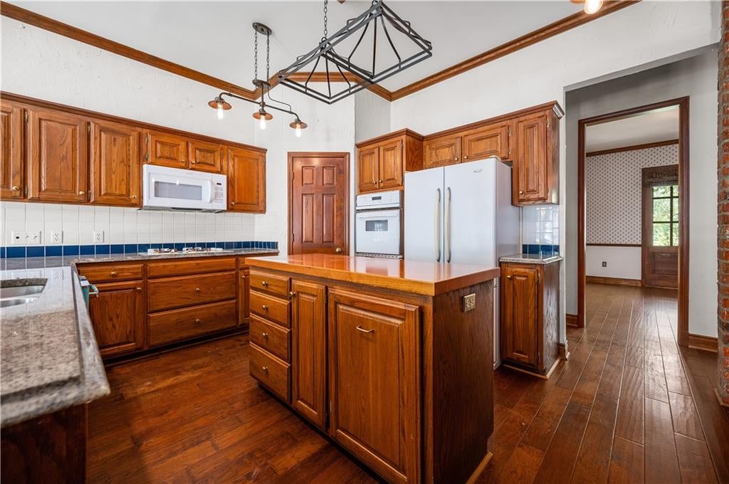 Natchitoches, Louisiana, 71457, United States, 3 Bedrooms Bedrooms, ,3 BathroomsBathrooms,Residential,For Sale,1983691