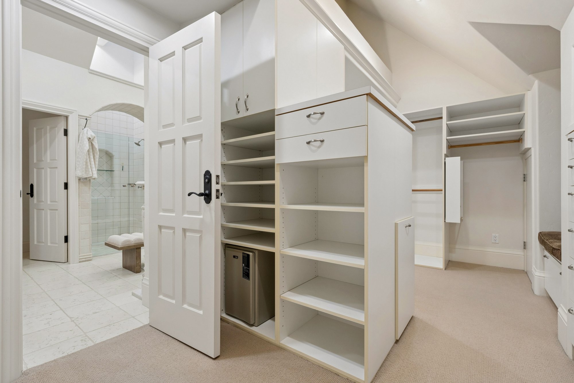  Timeless Elegance in Lower Hillsborough - 物件實景