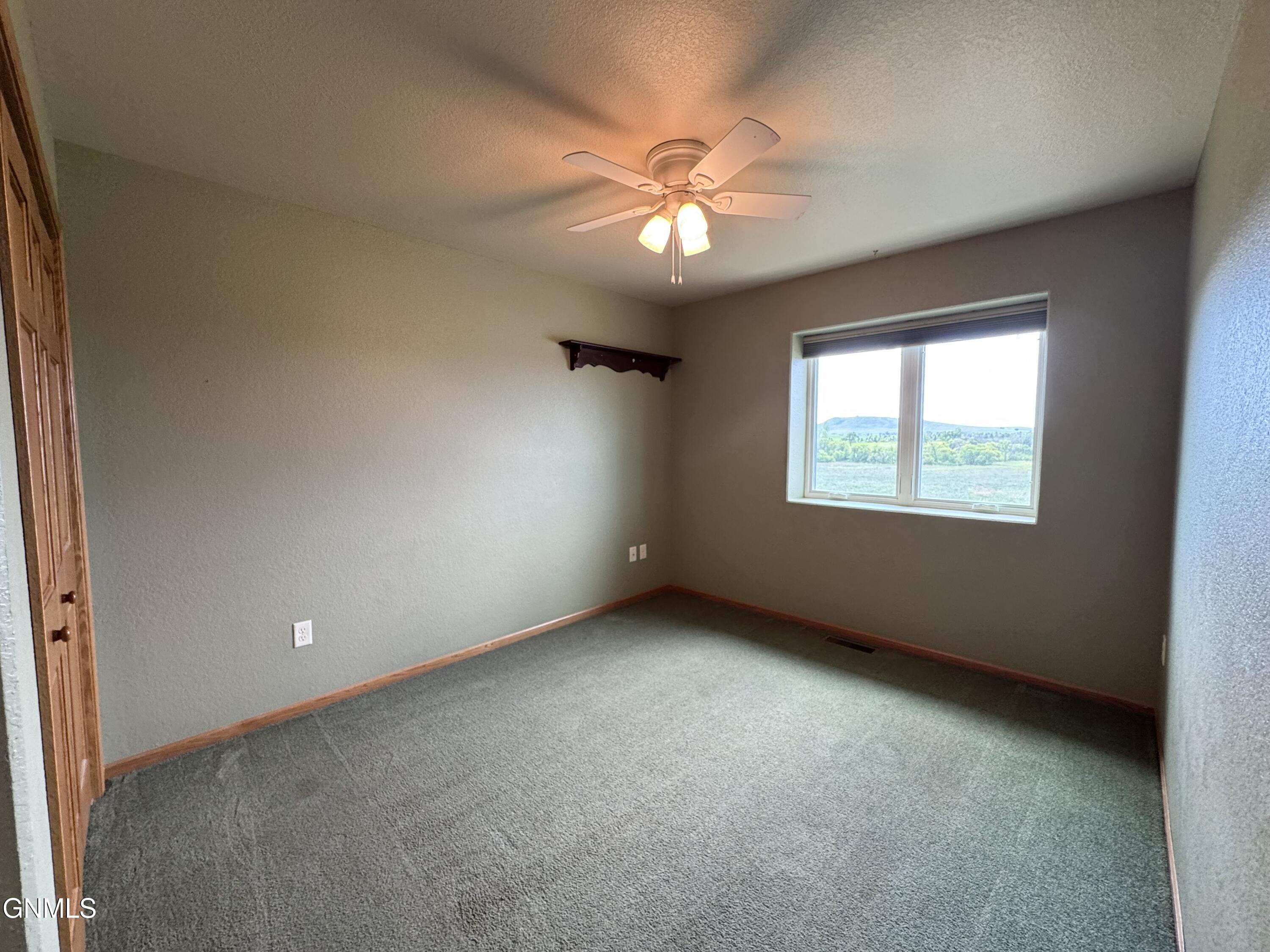 New Salem, North Dakota, 58563, United States, 7 Bedrooms Bedrooms, ,1 BathroomBathrooms,Residential,For Sale,1904775