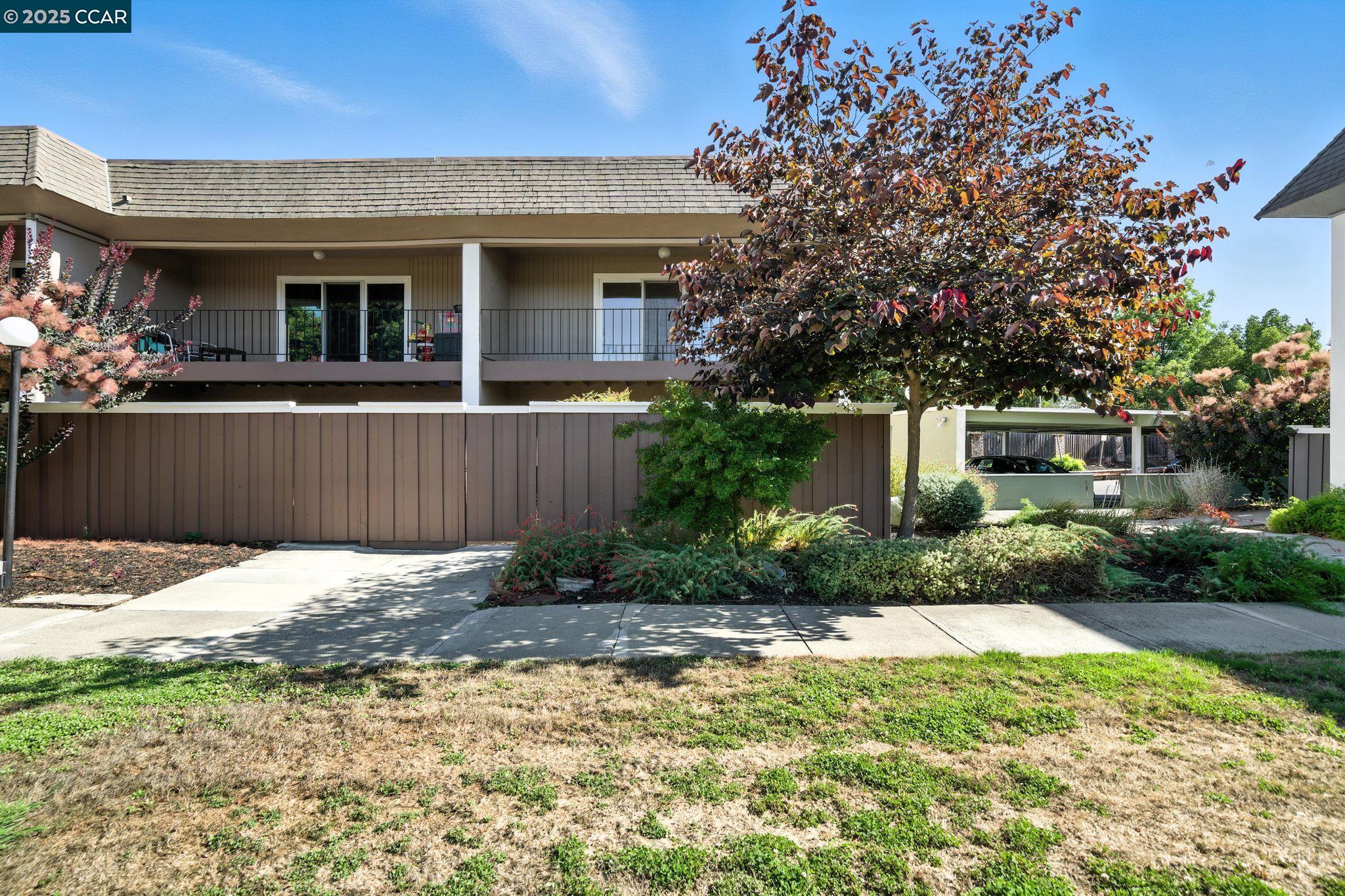Concord, California, 94518, United States, 3 Bedrooms Bedrooms, ,2 BathroomsBathrooms,Residential,For Sale,1903400