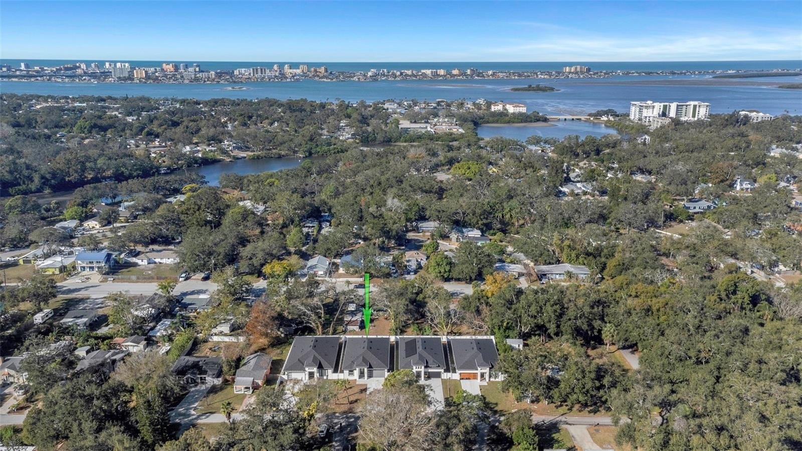 CLEARWATER, Florida, 33755, United States, 4 Bedrooms Bedrooms, ,3 BathroomsBathrooms,Residential,For Sale,1996424