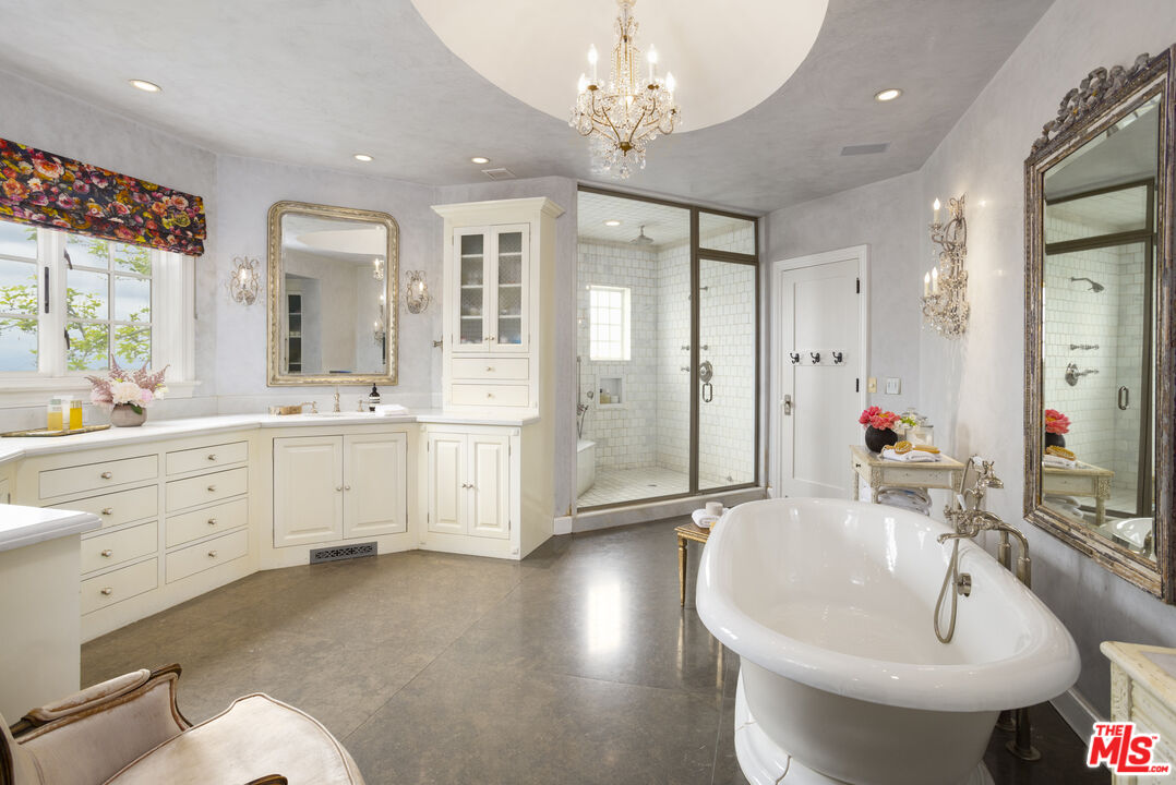 5535 Dixon Trail Rd, Hidden Hills, California, 91302, United States, 7 Bedrooms Bedrooms, ,9 BathroomsBathrooms,Residential,For Sale,5535 Dixon Trail Rd,1682558