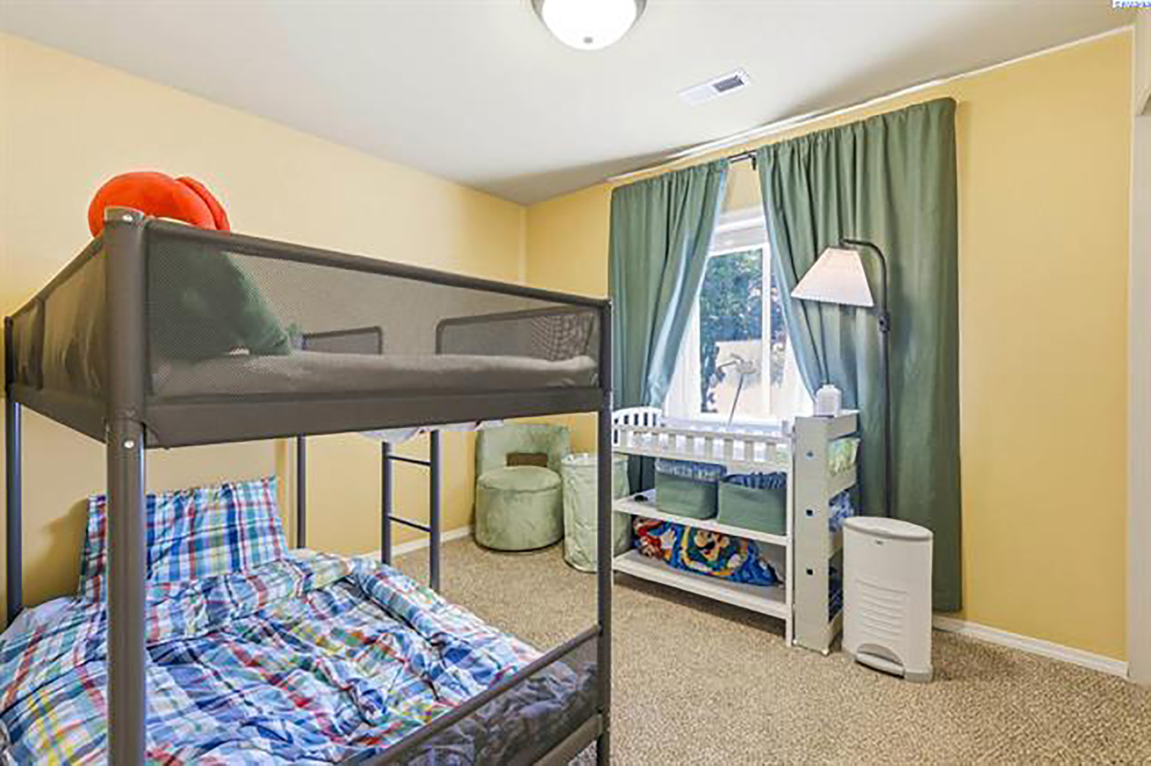  Wonderful 3 Bed Home RV /Boat Parking, Fully Fenced - 物件實景