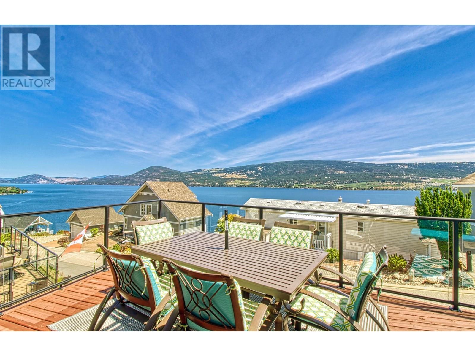 KELOWNA, British Columbia, V1Z 3R8, CA, 3 Bedrooms Bedrooms, ,2 BathroomsBathrooms,Residential,For Sale,1892697