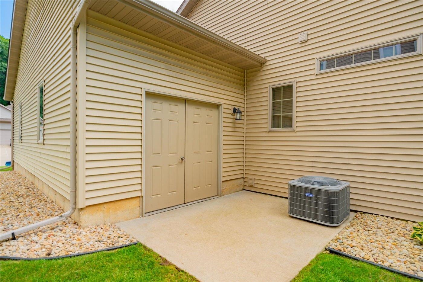 Cross Plains, Wisconsin, 53528, United States, 4 Bedrooms Bedrooms, ,3 BathroomsBathrooms,Residential,For Sale,1914222