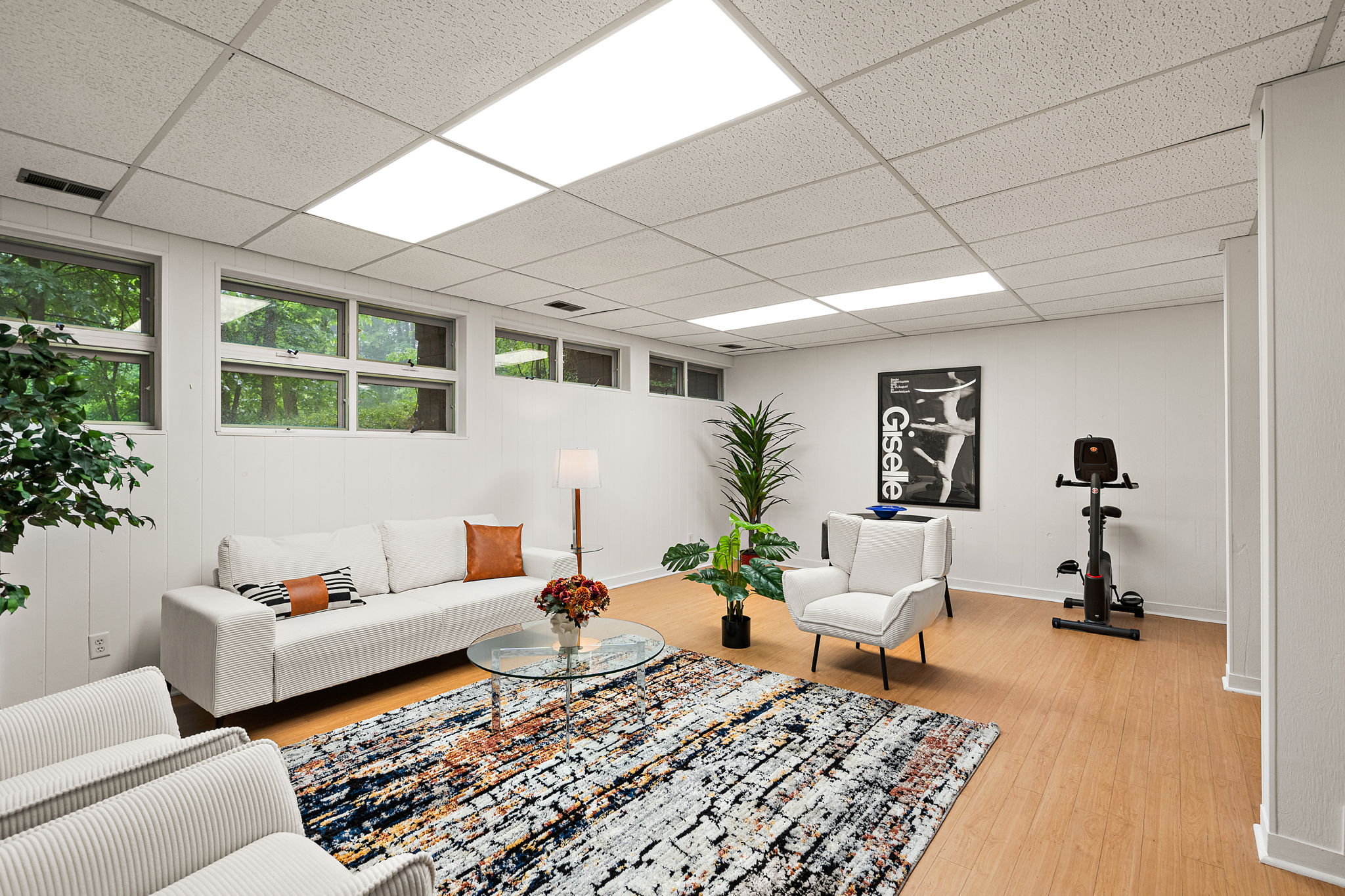  Modern Contemporary Home Nestled on a 1.3 Acre Wooded Lot - 物件實景