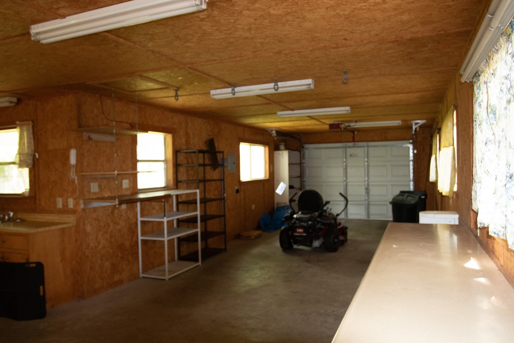 Fredericksburg, Texas, 78624, United States, 3 Bedrooms Bedrooms, ,4 BathroomsBathrooms,Residential,For Sale,1983806