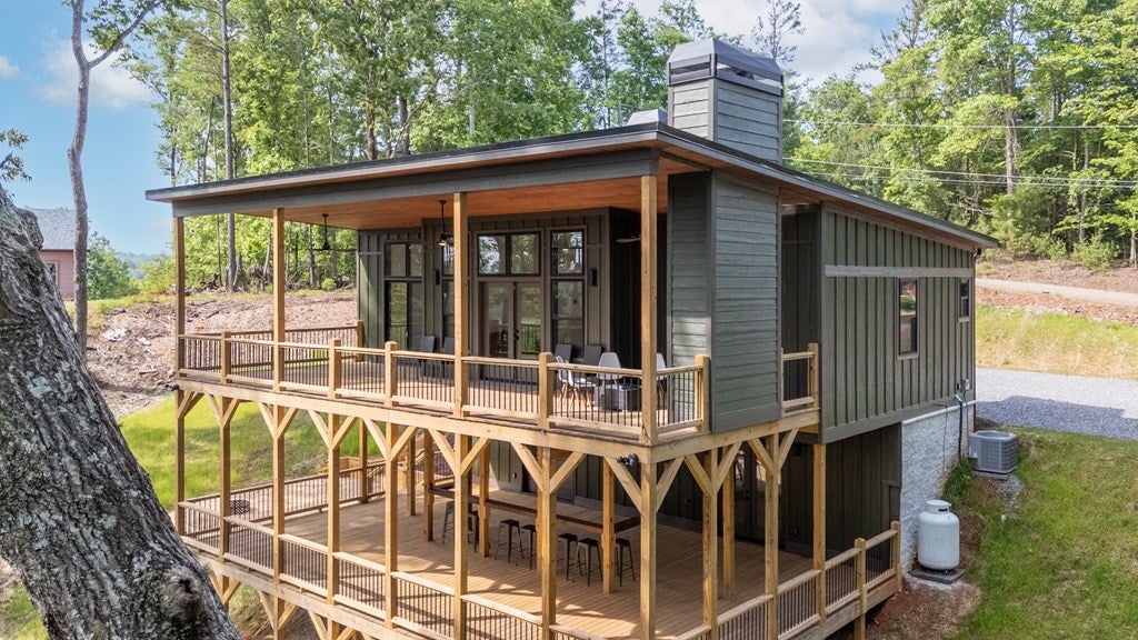 Ellijay, Georgia, 30540, United States, 3 Bedrooms Bedrooms, ,3 BathroomsBathrooms,Residential,For Sale,1840350
