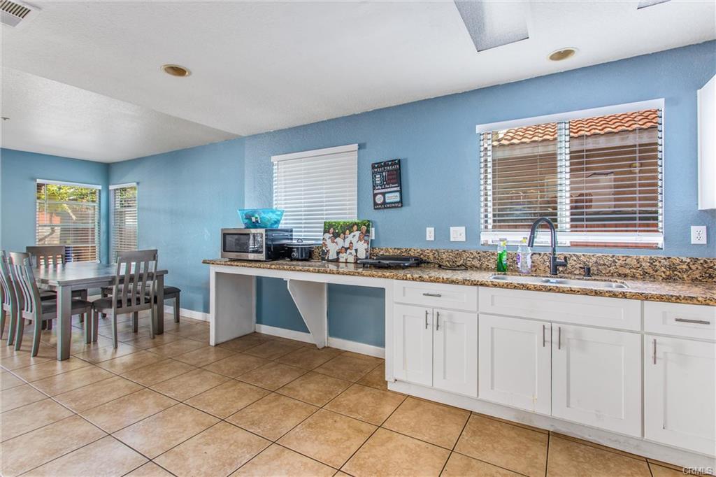 Fontana, California, 92337, United States, 5 Bedrooms Bedrooms, ,3 BathroomsBathrooms,Residential,For Sale,1921892