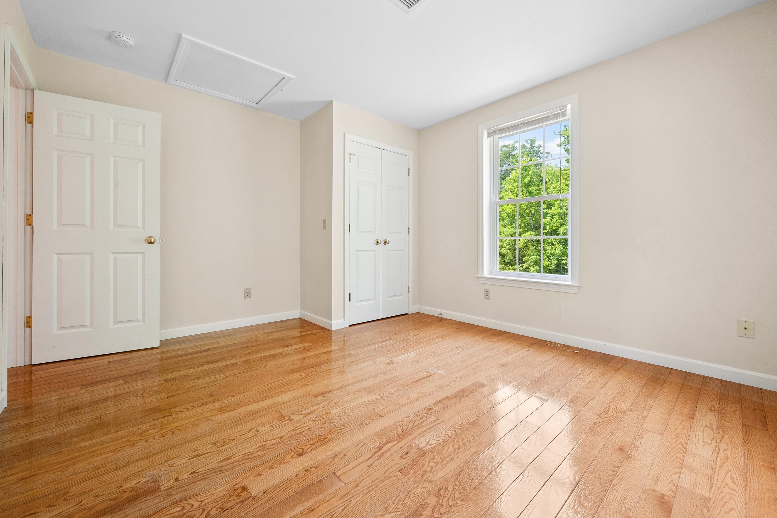 Conway, New Hampshire, 03813, United States, 3 Bedrooms Bedrooms, ,2 BathroomsBathrooms,Residential,For Sale,1906955