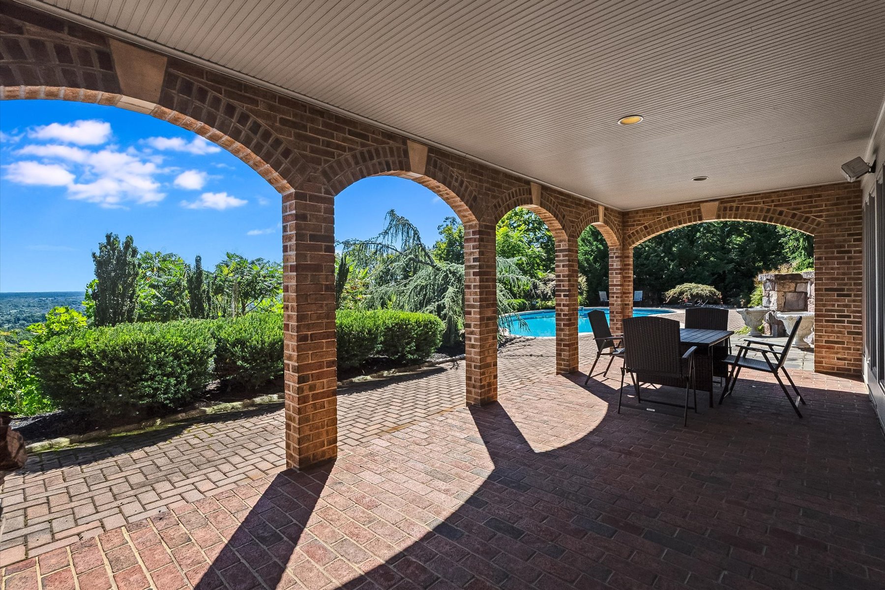  Ranch Home with Resort Inspired Amenities and Extraordinary Vista Views - 物件實景