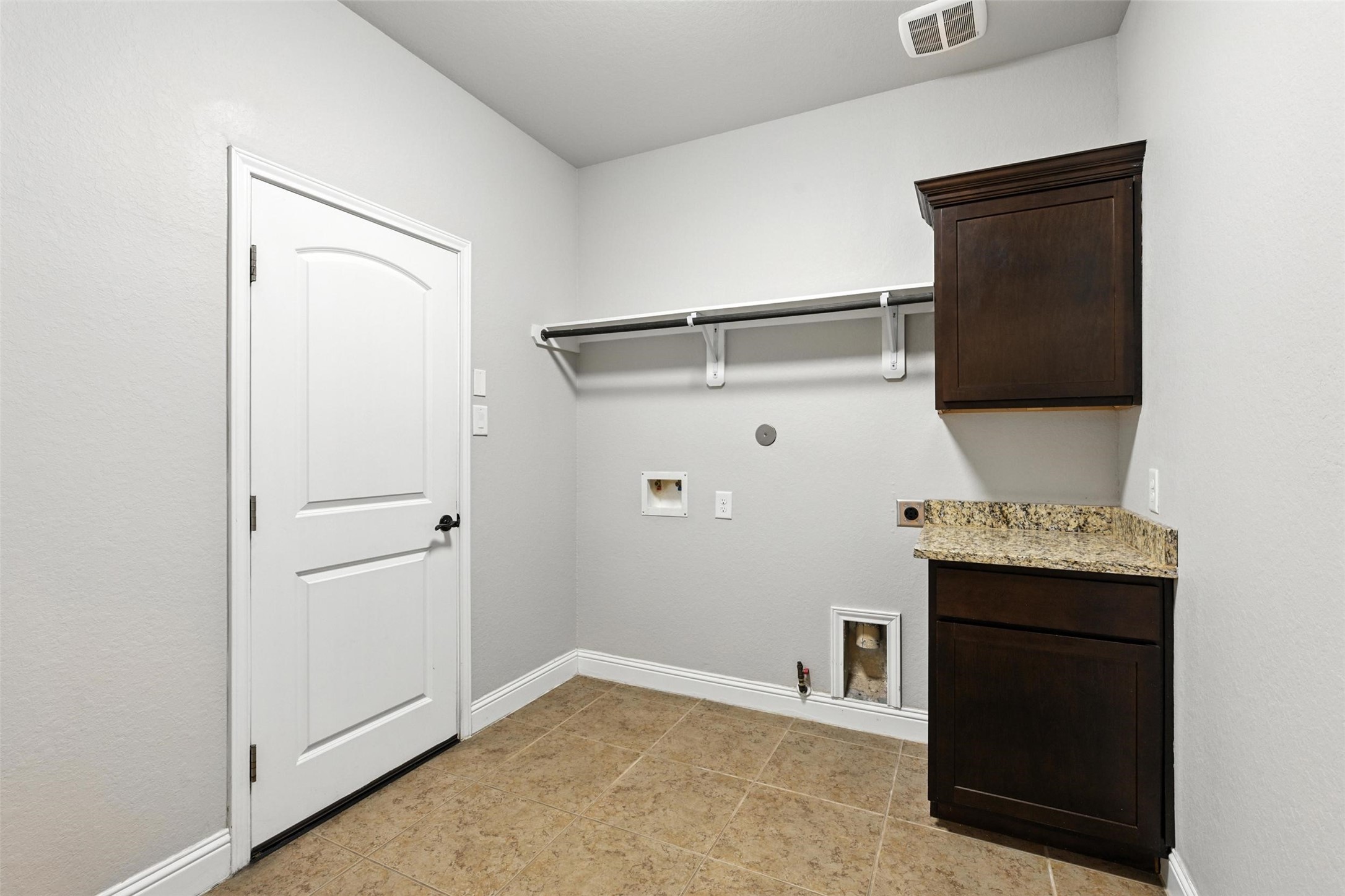 Kingwood, Texas, 77365, United States, 4 Bedrooms Bedrooms, ,5 BathroomsBathrooms,Residential,For Sale,1901470