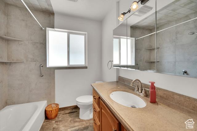 Bountiful, Utah, 84010, United States, 6 Bedrooms Bedrooms, ,2 BathroomsBathrooms,Residential,For Sale,1979847