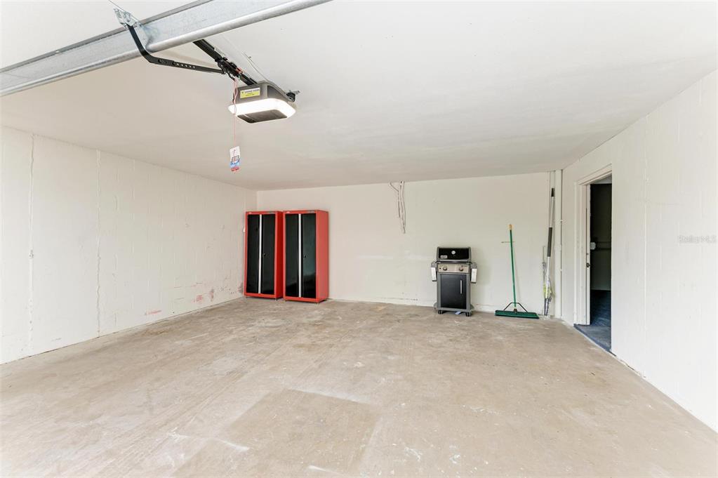 Bradenton, Florida, 34210, United States, 2 Bedrooms Bedrooms, ,2 BathroomsBathrooms,Residential,For Sale,1897662